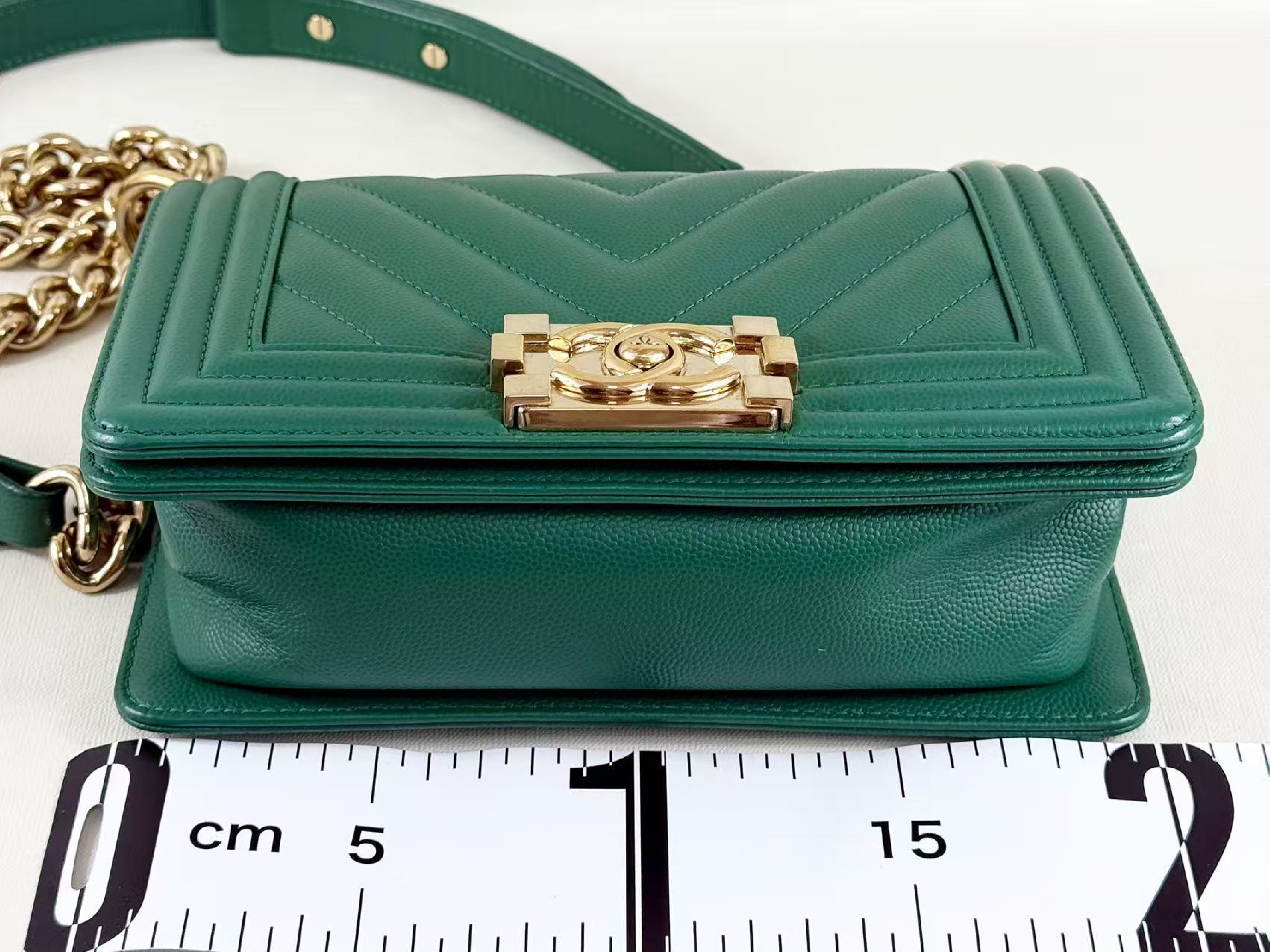 Boy Caviar Skin Chevron Emerald Gold W20/H13/D6cm approx. 25 series [with dust bag and seal] C gold hardware Shoulder bag 25584110 Shoulder bag — view 4