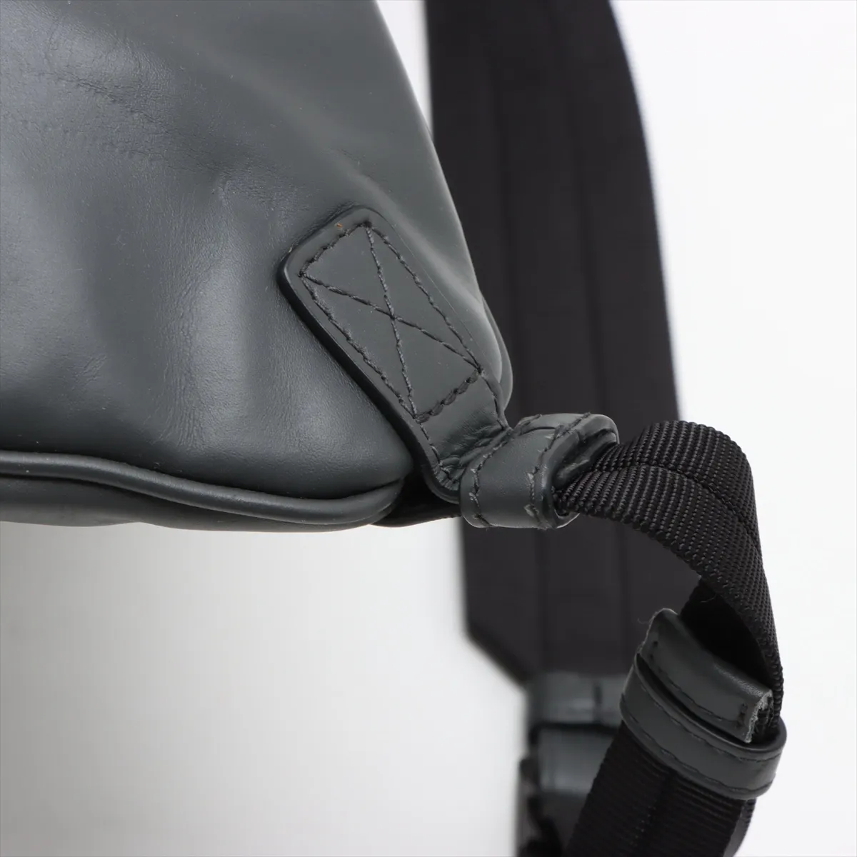 Intrecciato Leather Backpack/Rucksack Gray — view 14