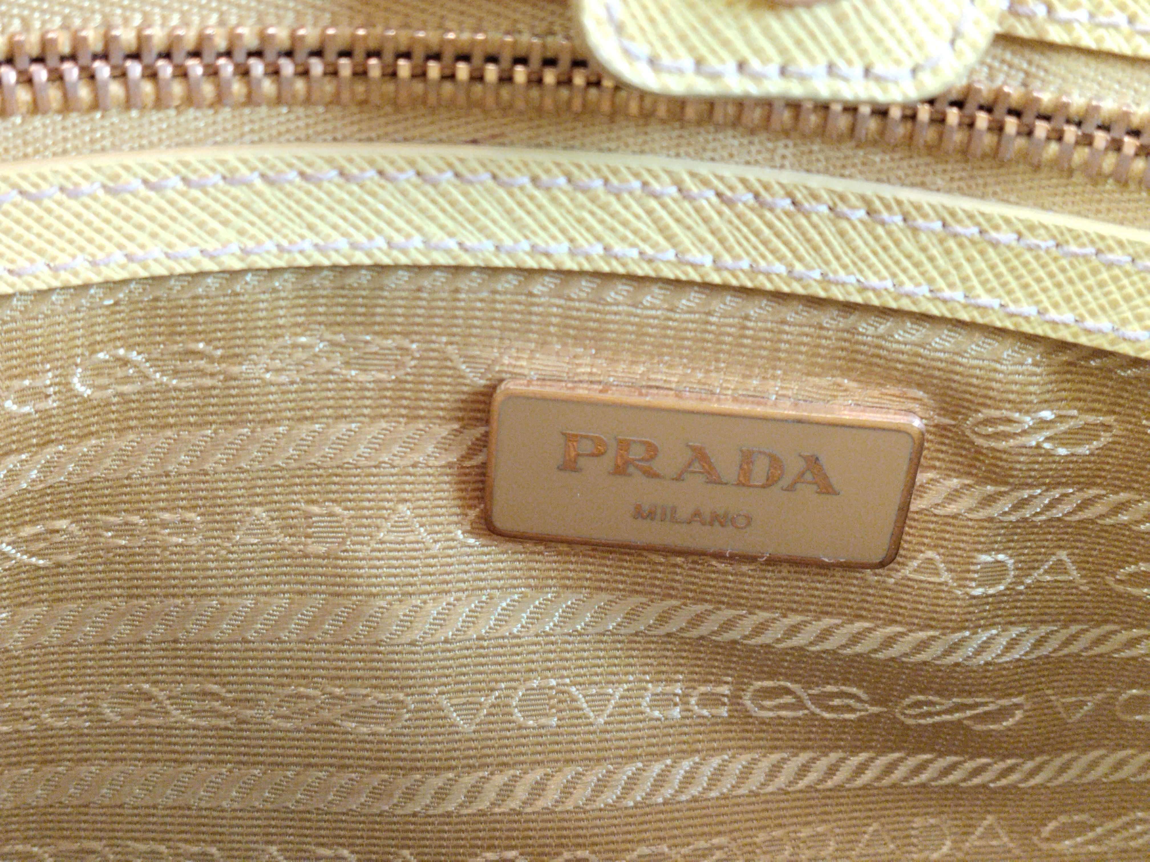 ID- Saffiano Lux Galleria Cowskin 2-Way Handbag Yellow BN1874 #208 Handbag — view 12