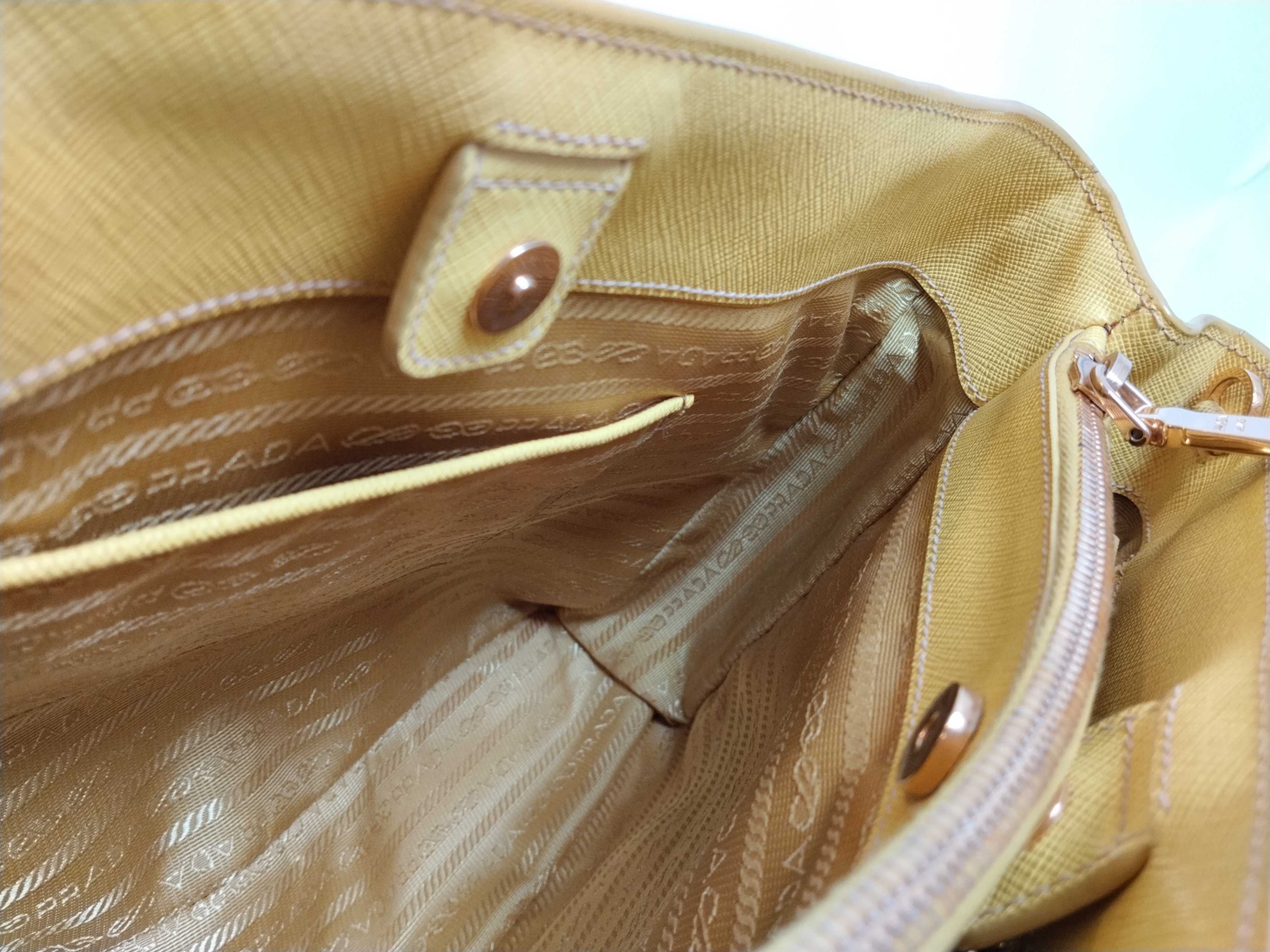 ID- Saffiano Lux Galleria Cowskin 2-Way Handbag Yellow BN1874 #208 Handbag — view 15