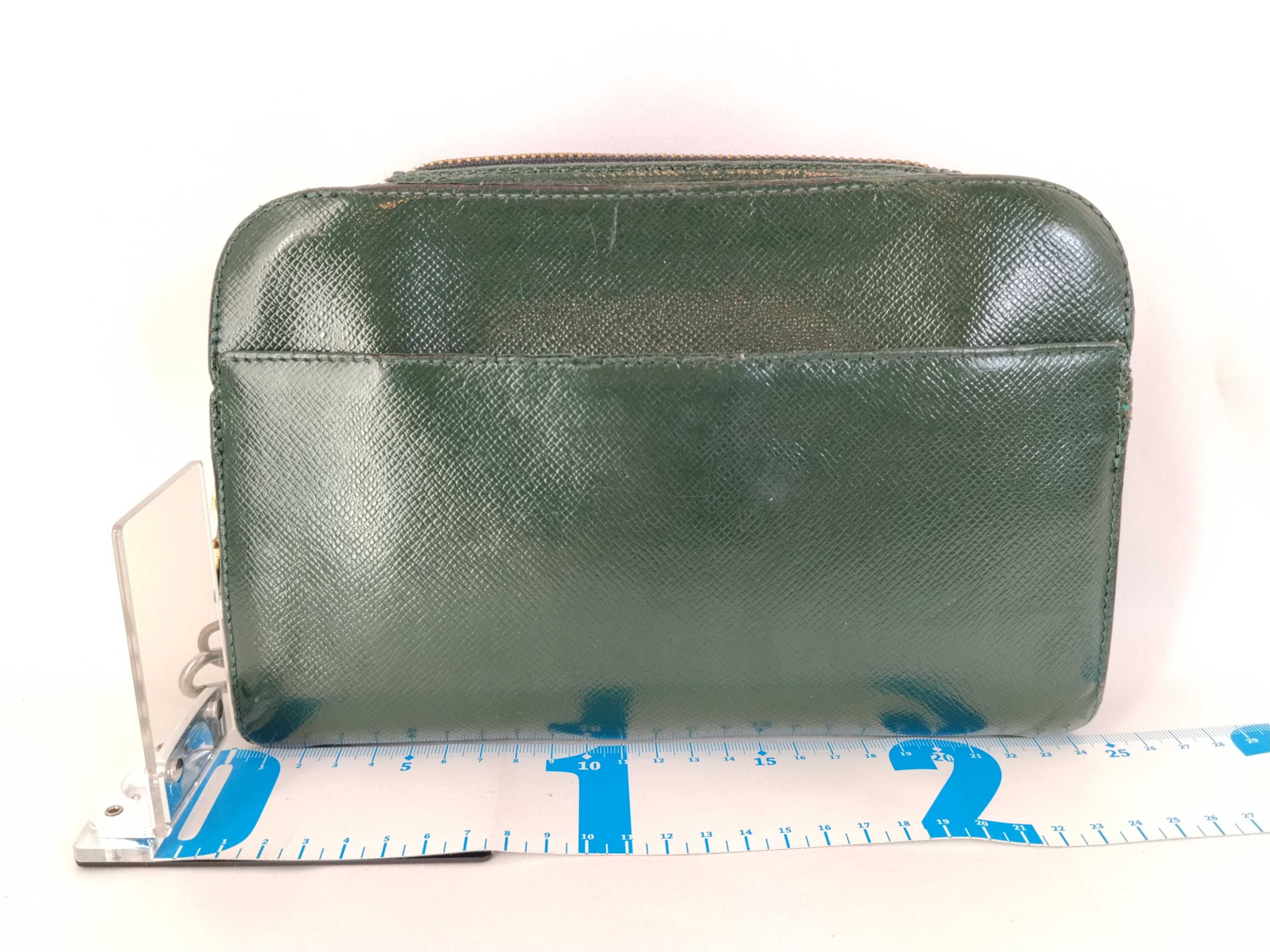 Taiga LV Clutch Taiga Second Bag — view 2