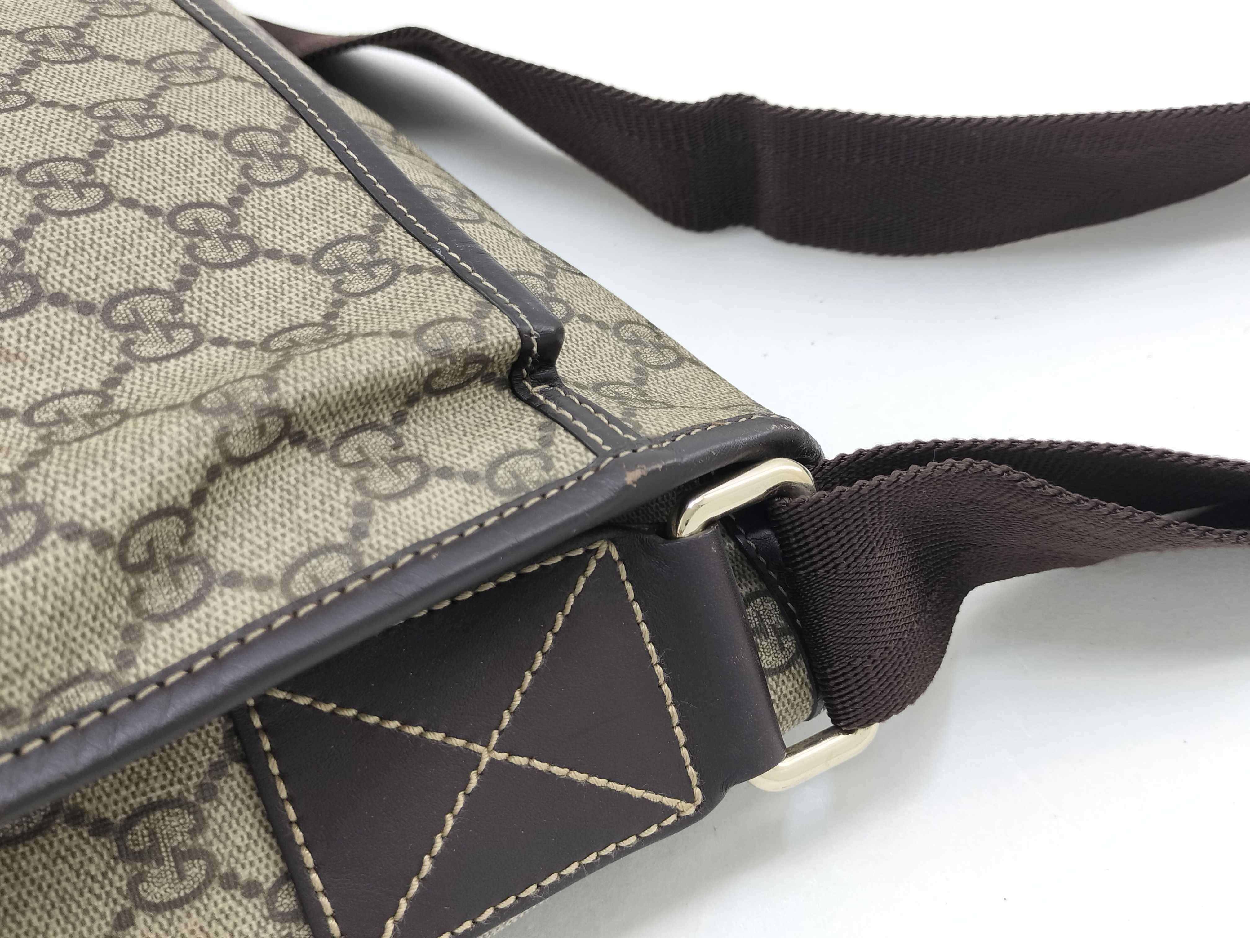 GG Supreme Shoulder Bag — view 6