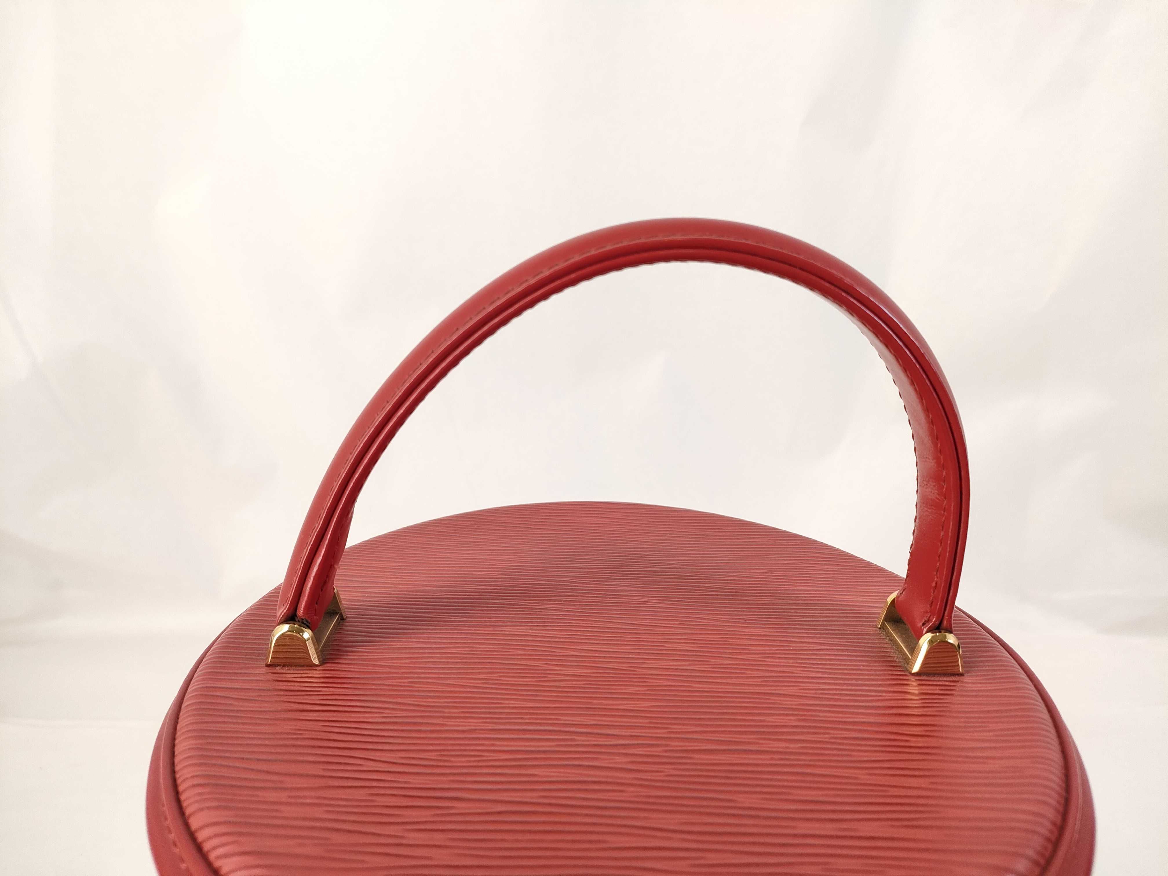 Epi M48037 Cannes Vanity Bag — view 3