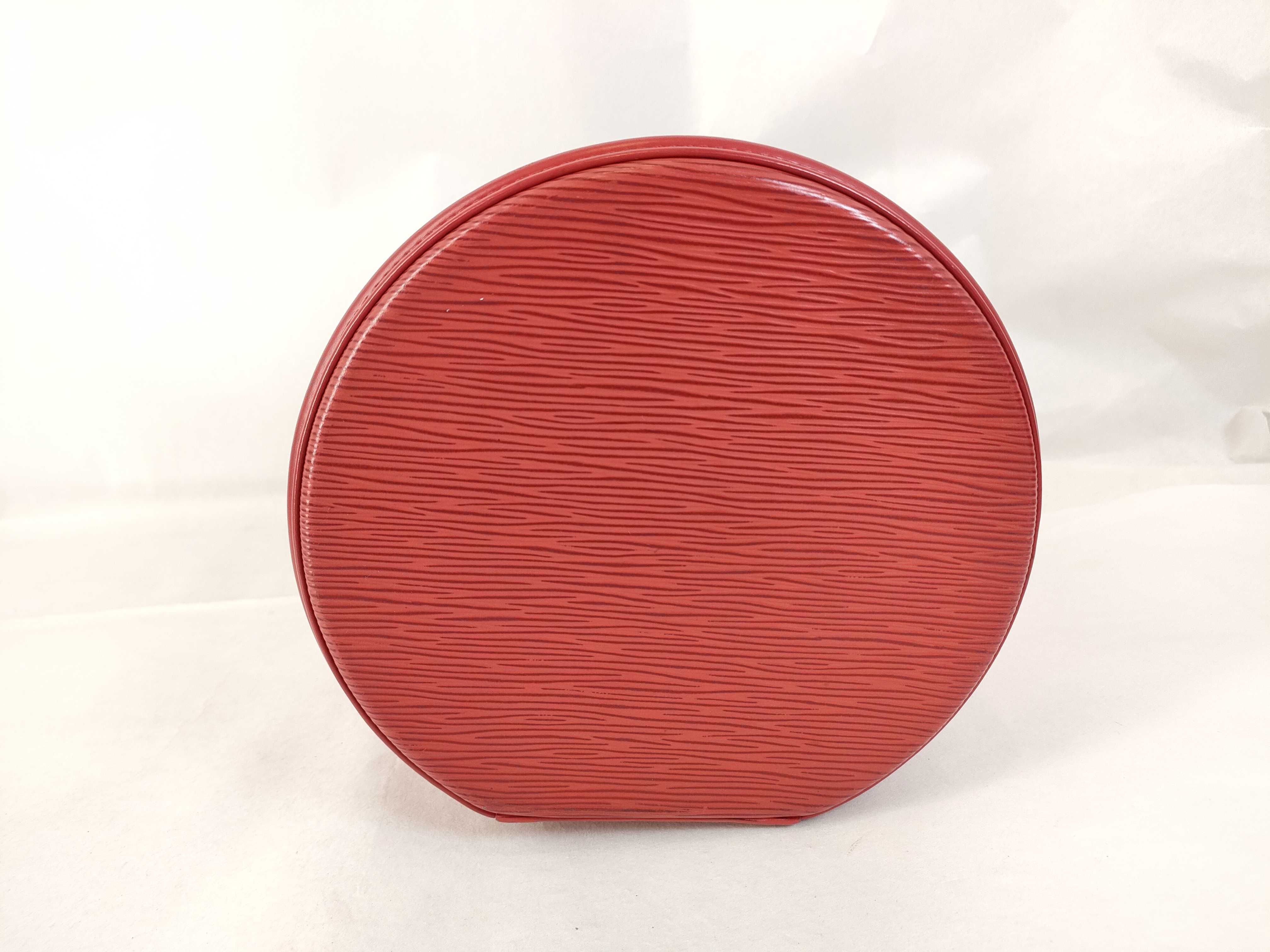 Epi M48037 Cannes Vanity Bag — view 8
