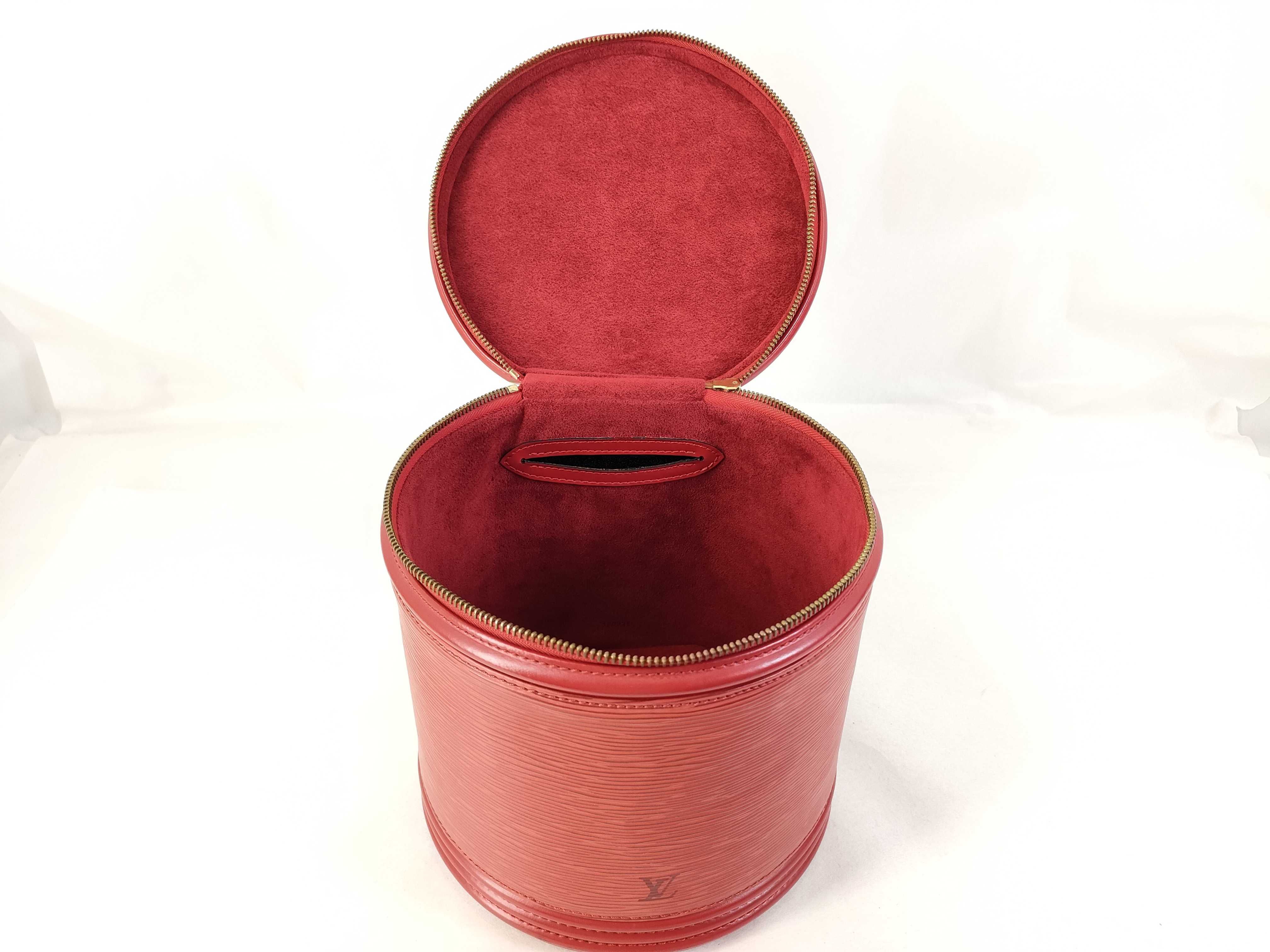 Epi M48037 Cannes Vanity Bag — view 9
