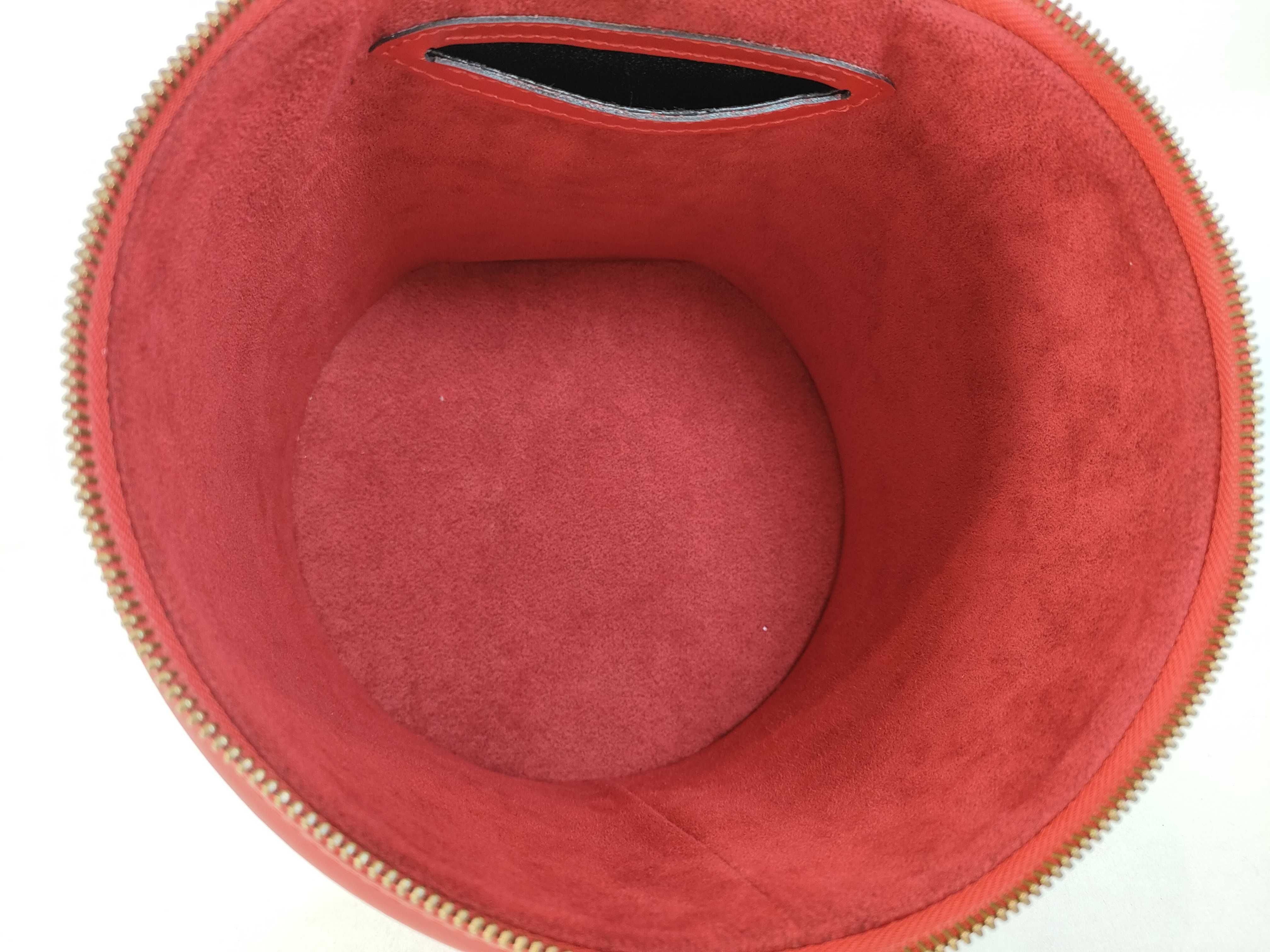 Epi M48037 Cannes Vanity Bag — view 10