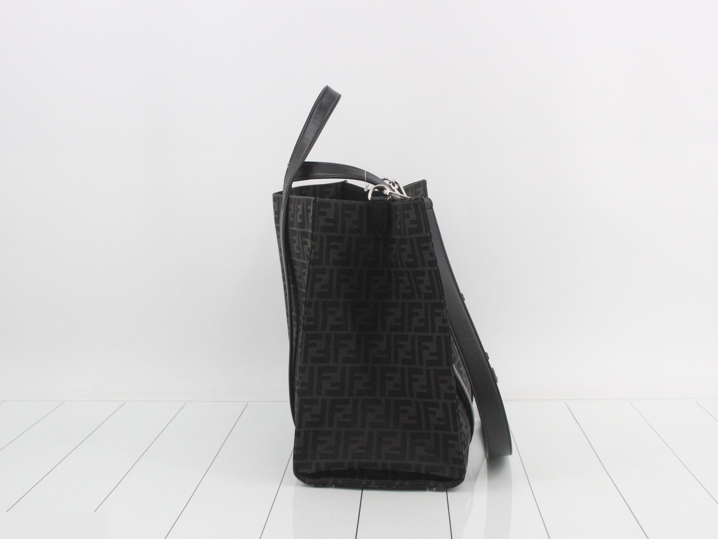 Other lines: Bags and shoulder bags — view 3