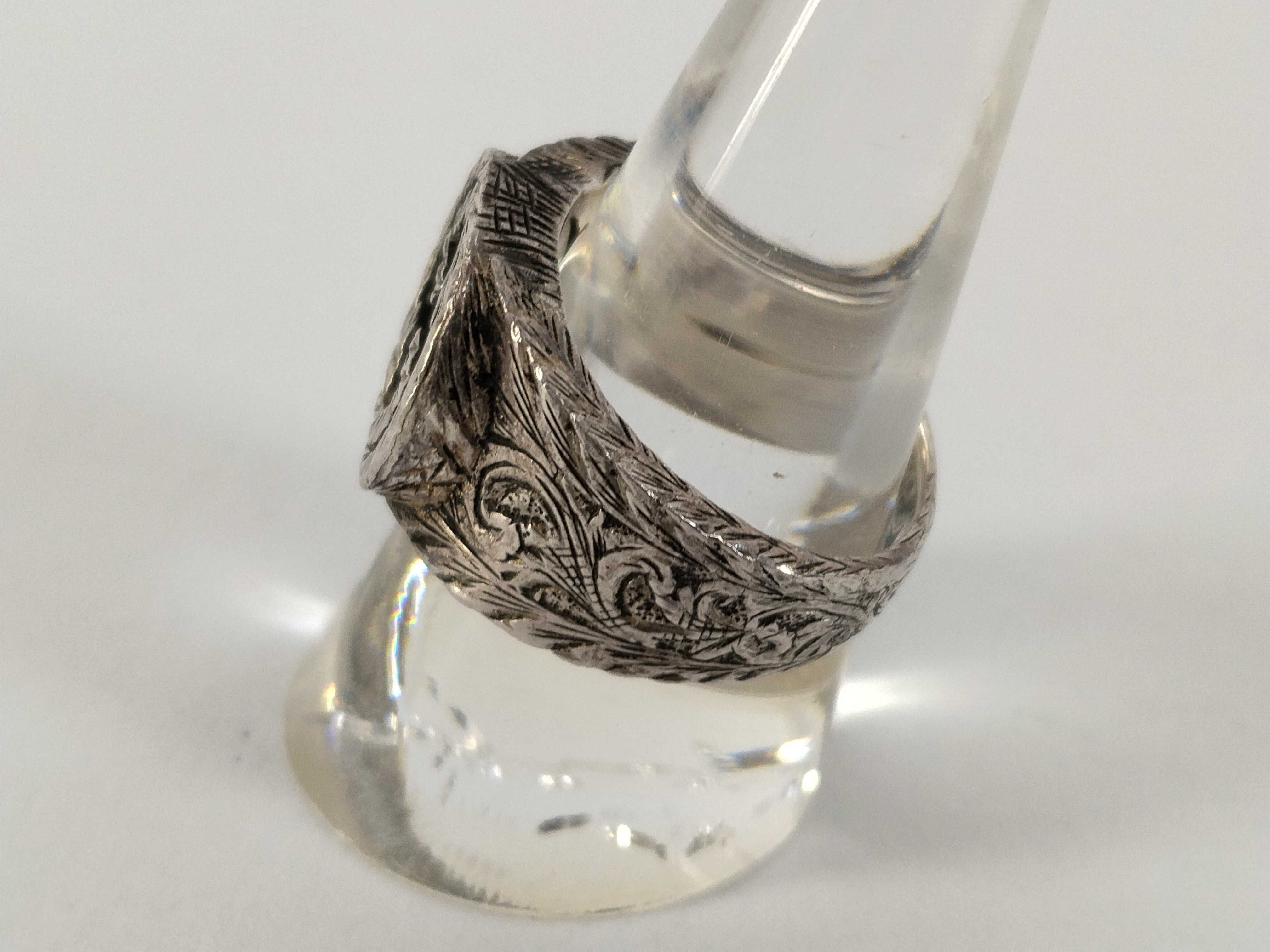 Arabesque Interlocking G Ring, SV925, Size #20, 12.1g. — view 2