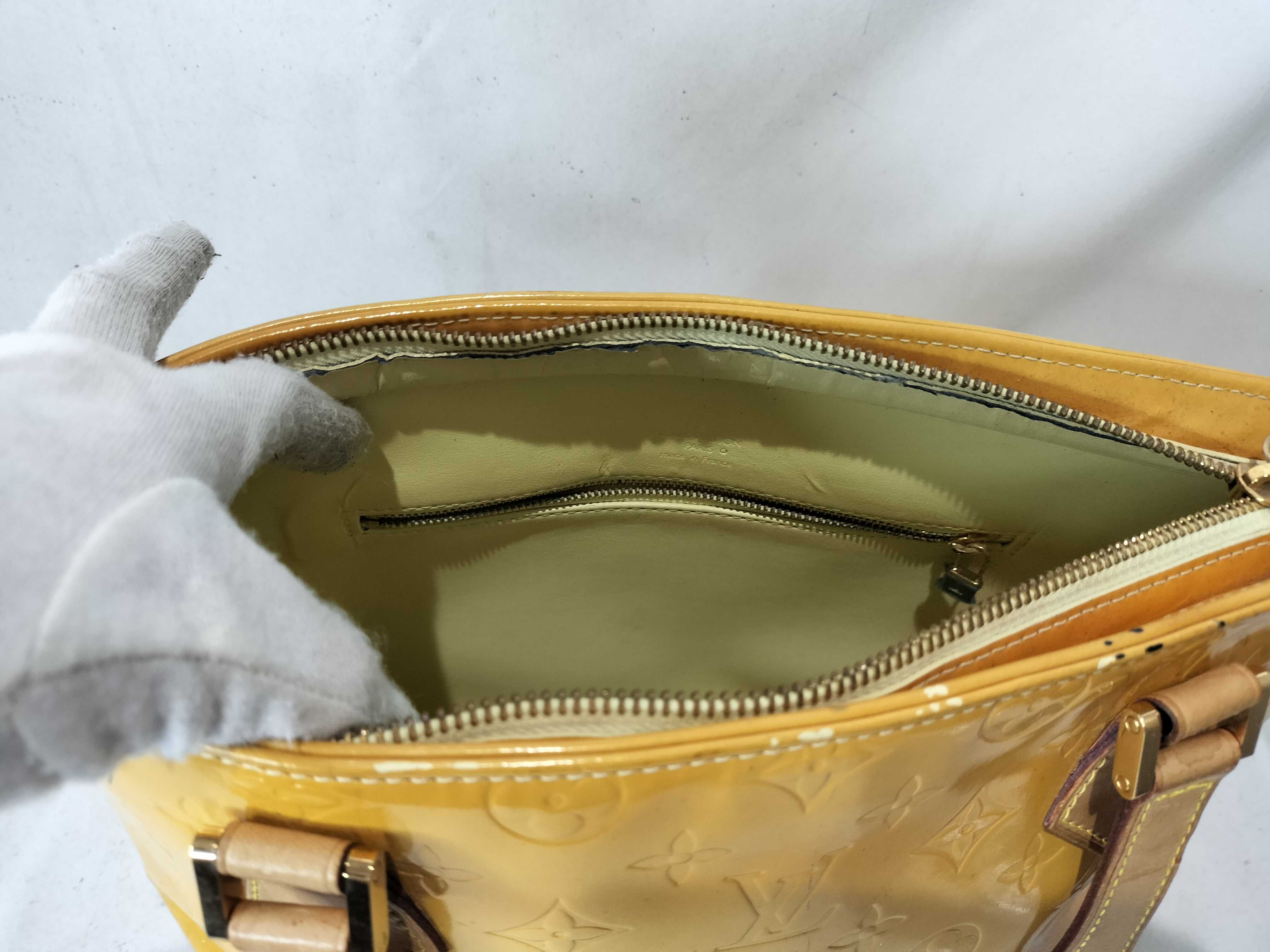 Vernis Houston Handbag — view 9