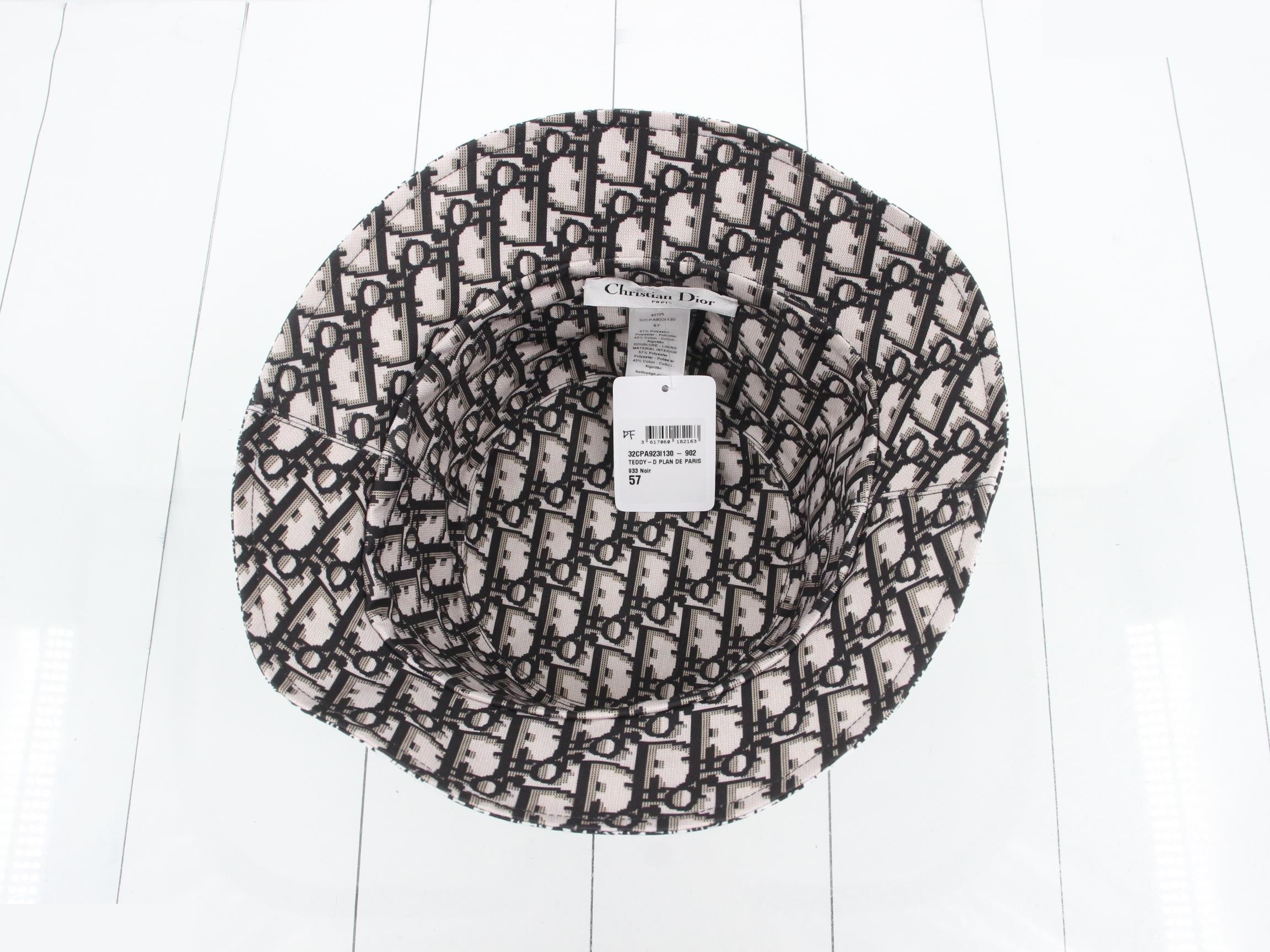 Unused hat with Paris map — view 3