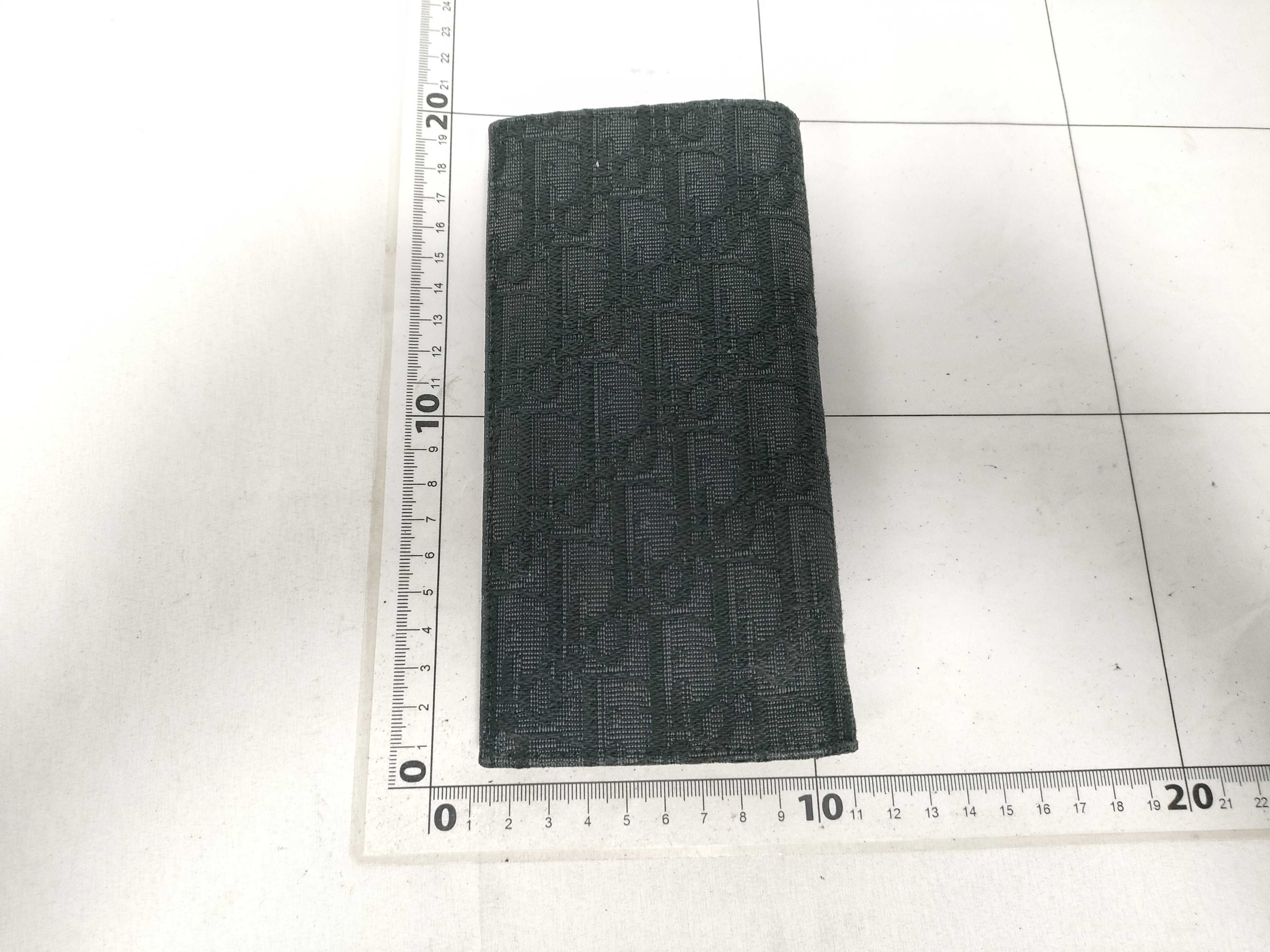 Trotter Pattern Bi-fold Long Wallet — view 2
