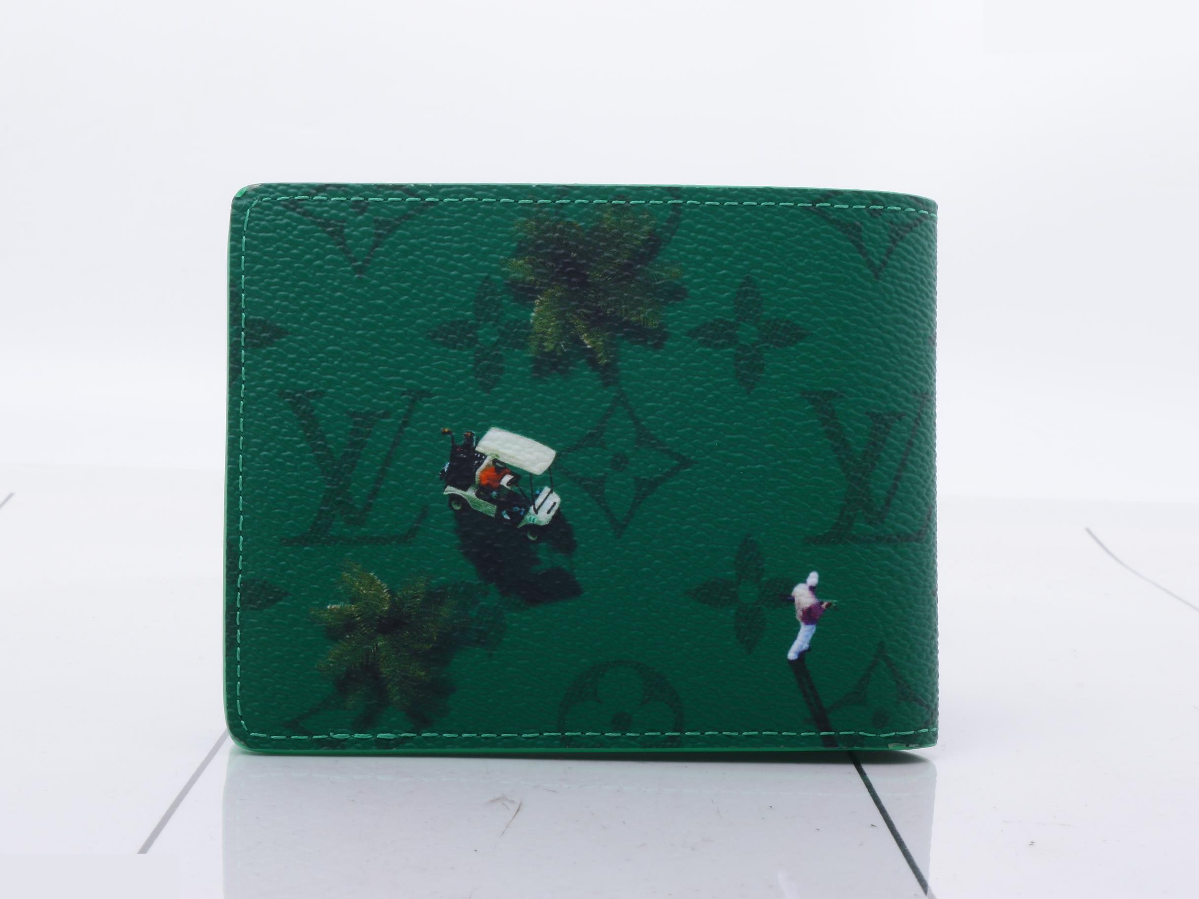 Bi-fold wallet — view 2