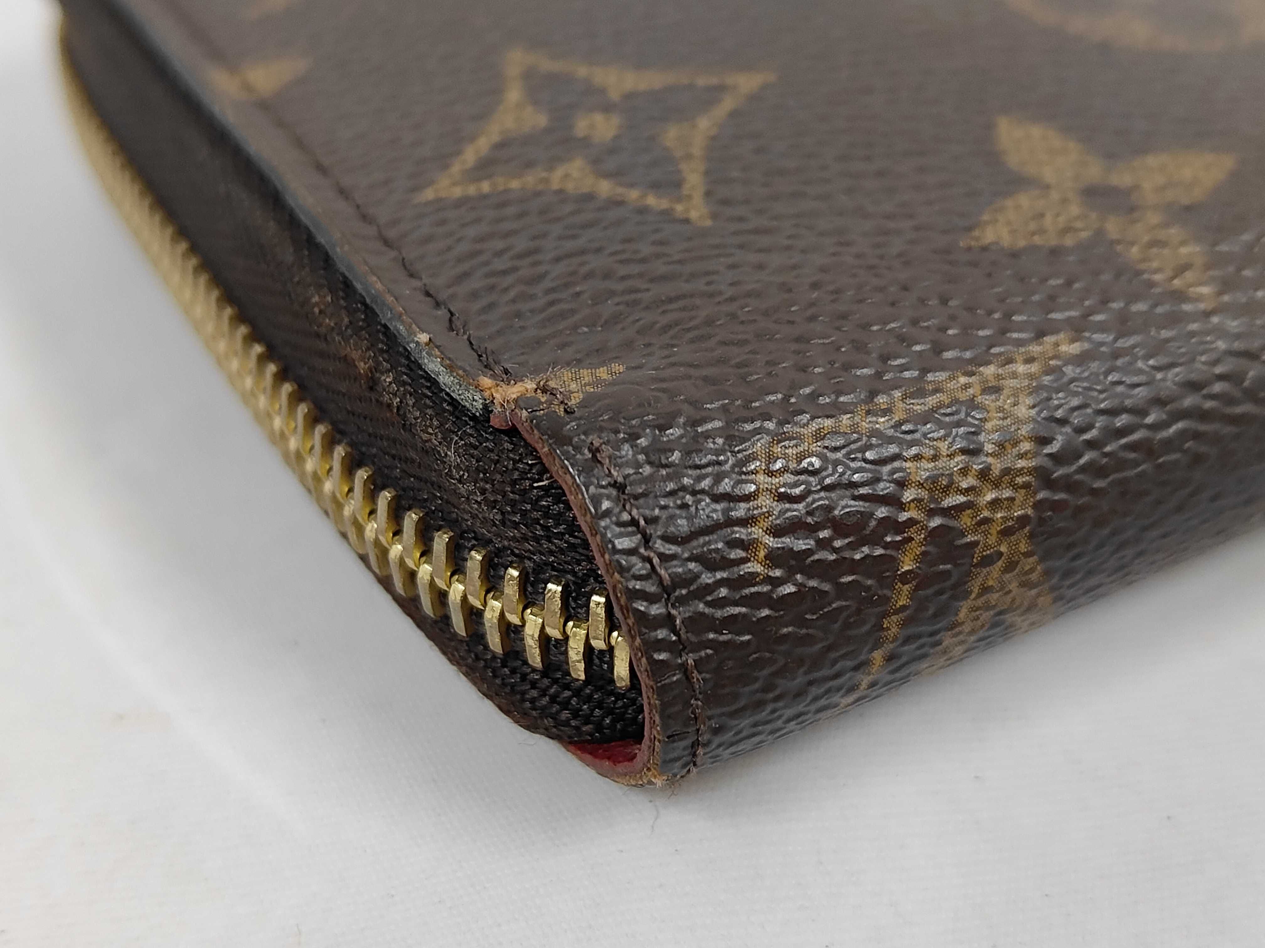 Monogram / Monogram / Zippy Wallet Fuchsia / M41895 / GI2168 / Long Wallet / PVC Wallet — view 3
