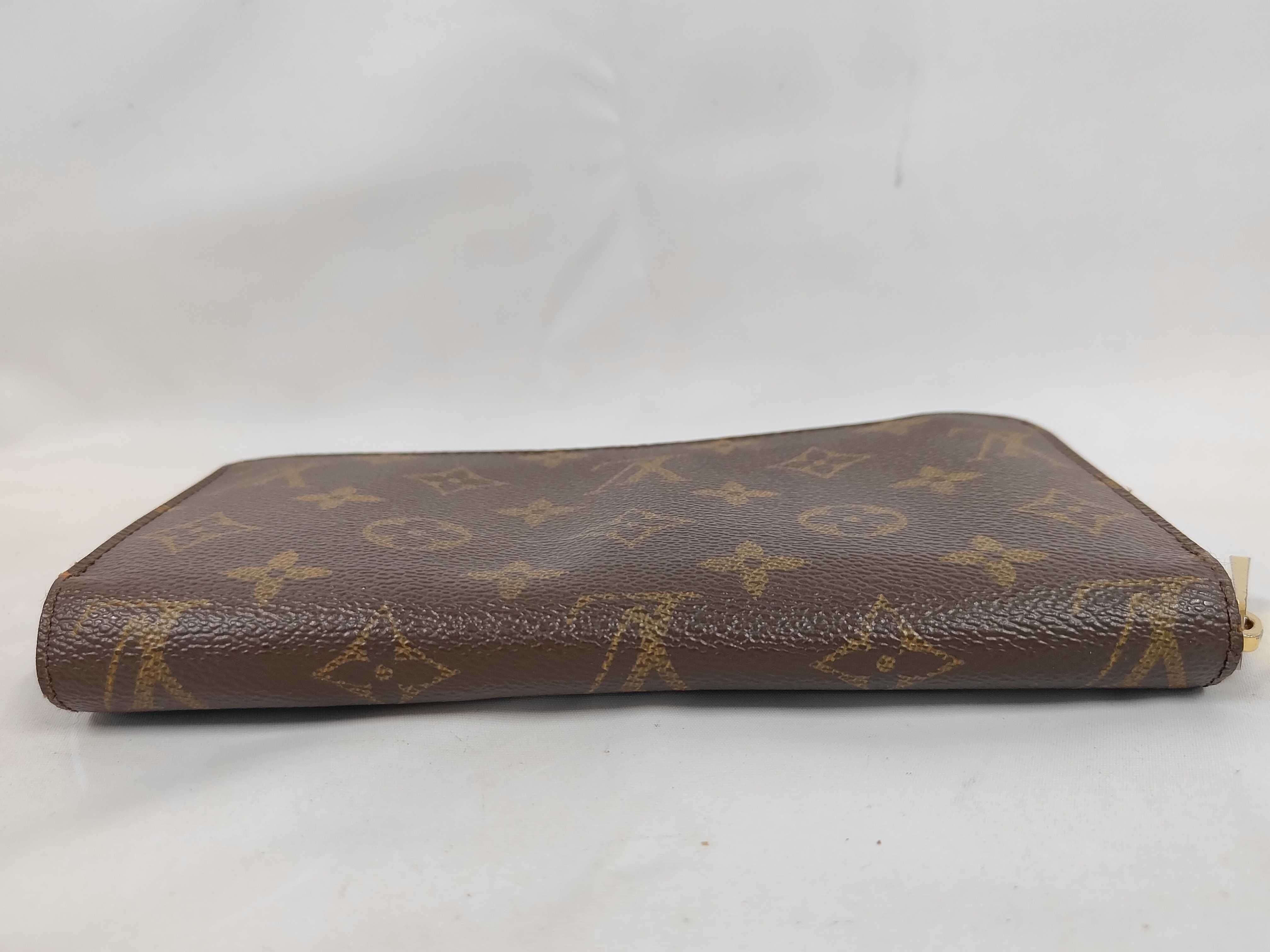 Monogram / Monogram / Zippy Wallet Fuchsia / M41895 / GI2168 / Long Wallet / PVC Wallet — view 4