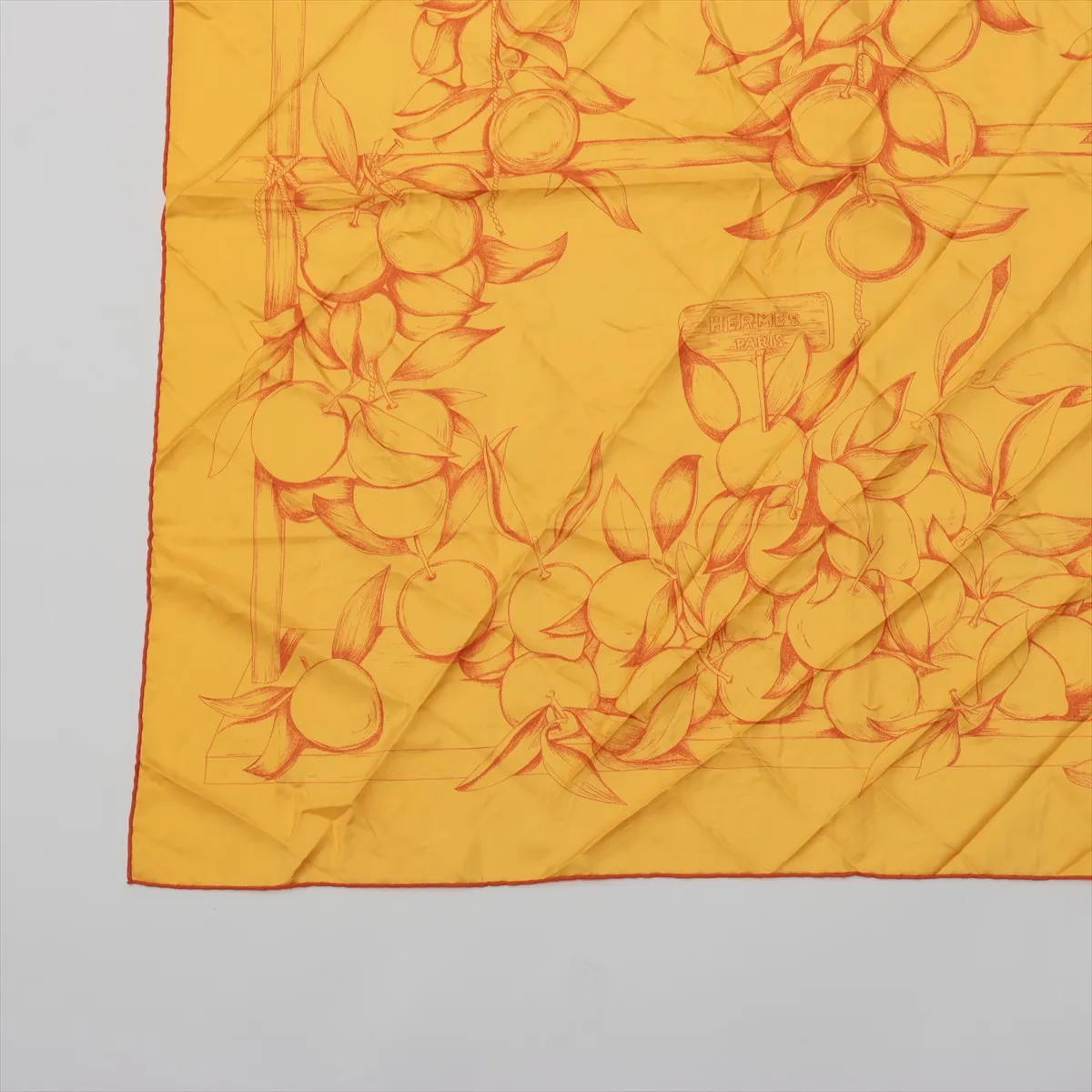 Carre 90 Scarf Silk Yellow Thread Folding — view 5