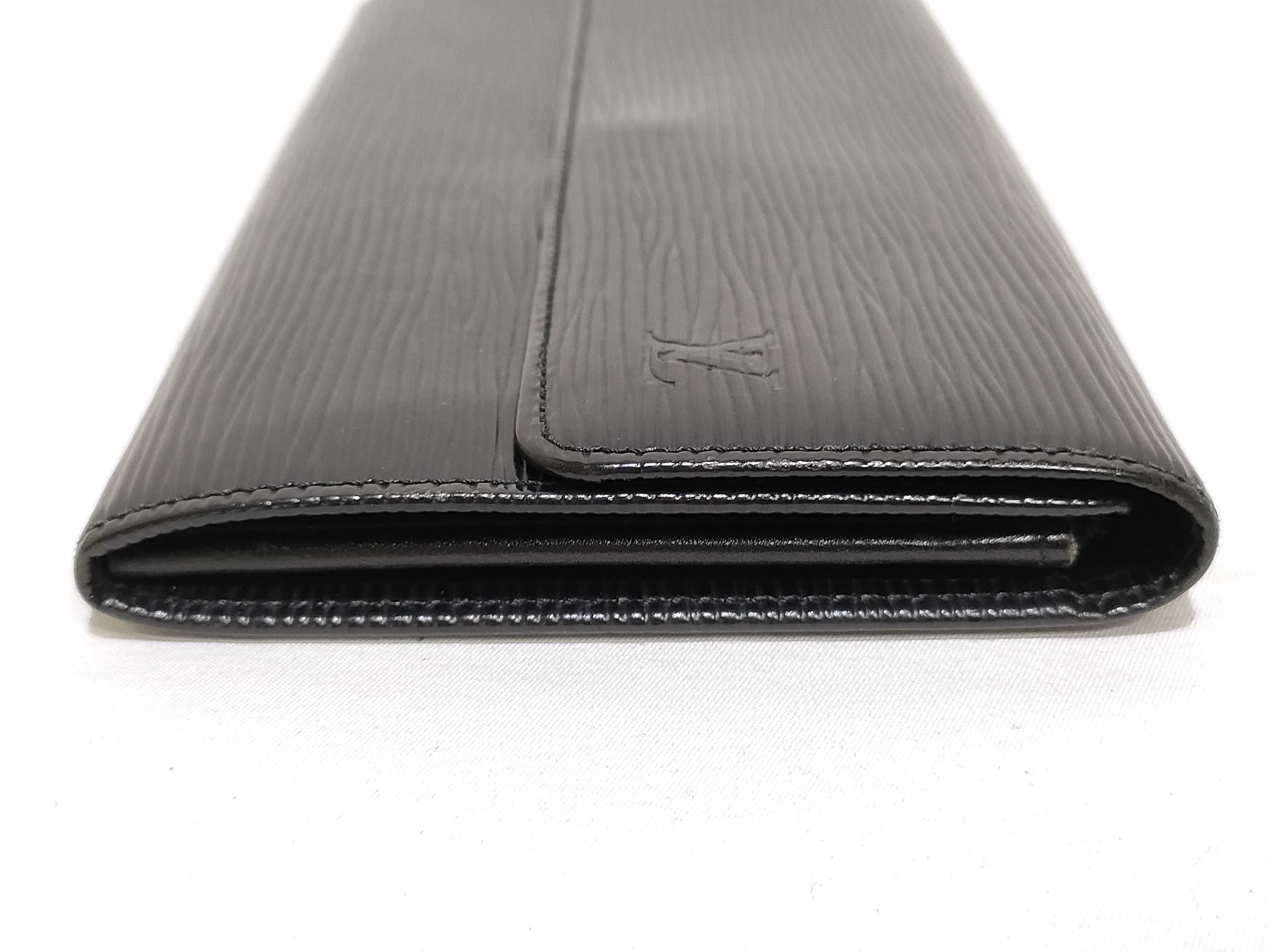 Epi Wallet, Louis Vuitton Epi Wallet — view 5