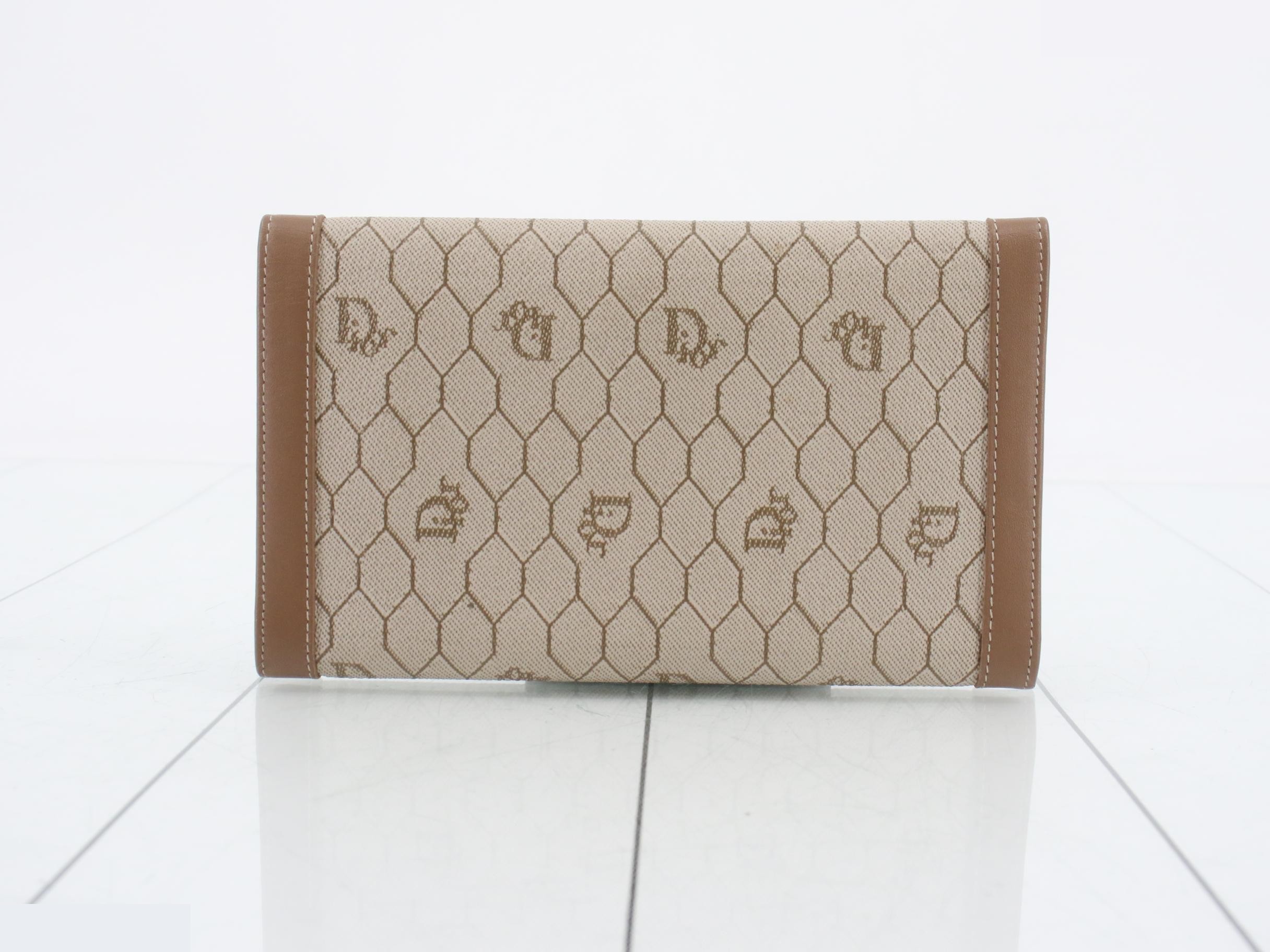 long wallet — view 2