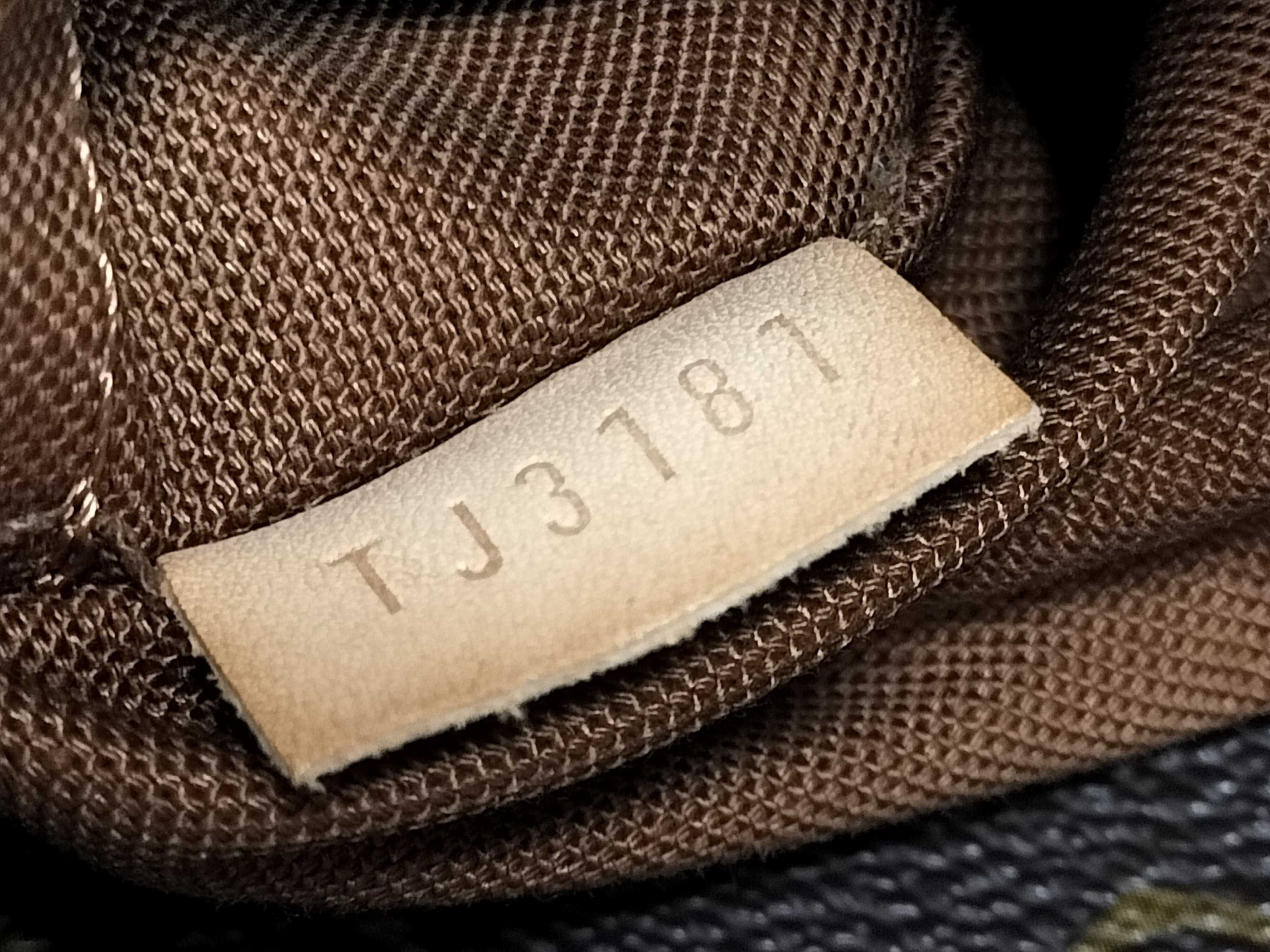 Monogram M40586 Shuri MM Shoulder Bag — view 13
