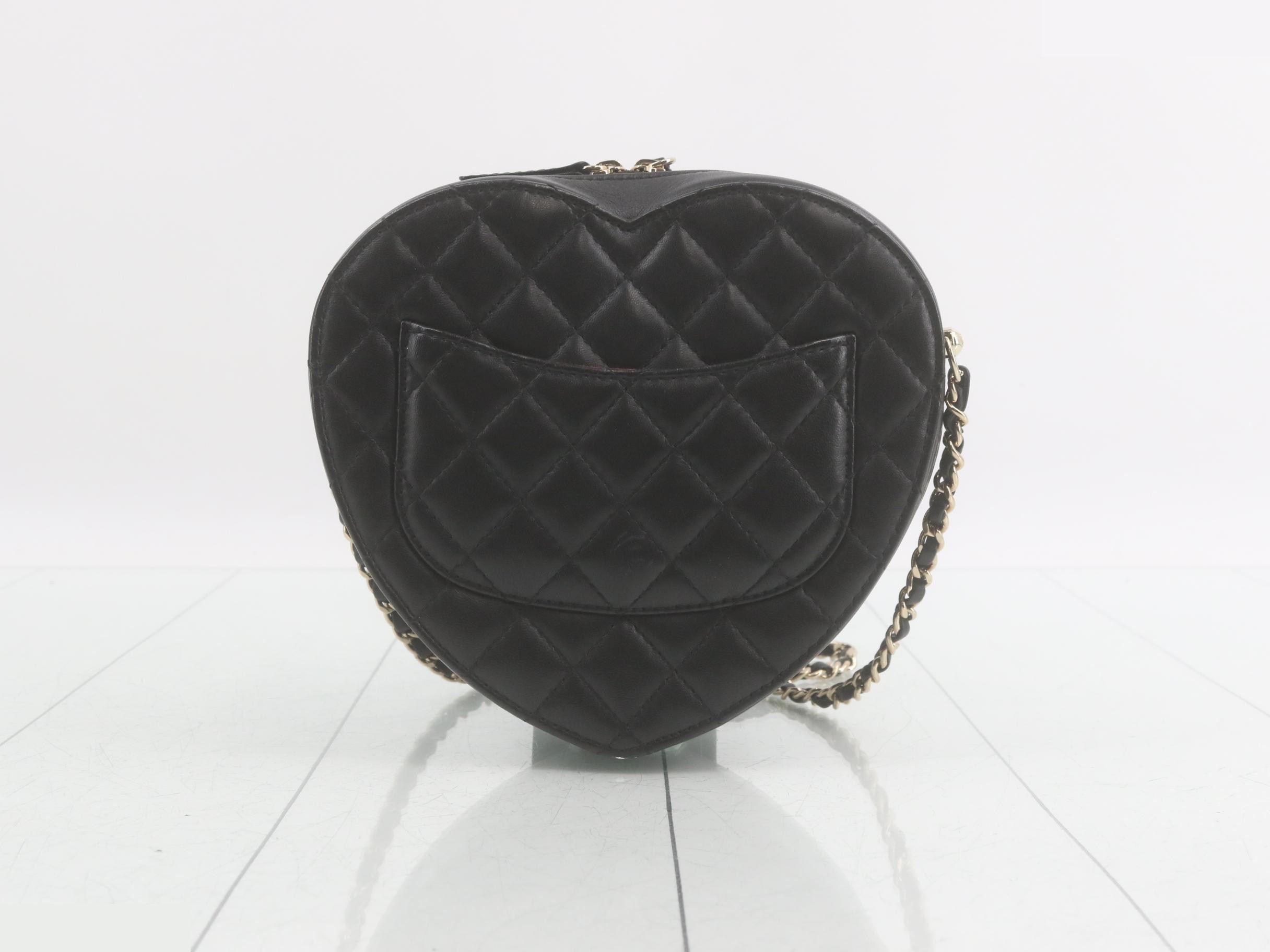 Heart Large Matelassé Shoulder Bag IC — view 2
