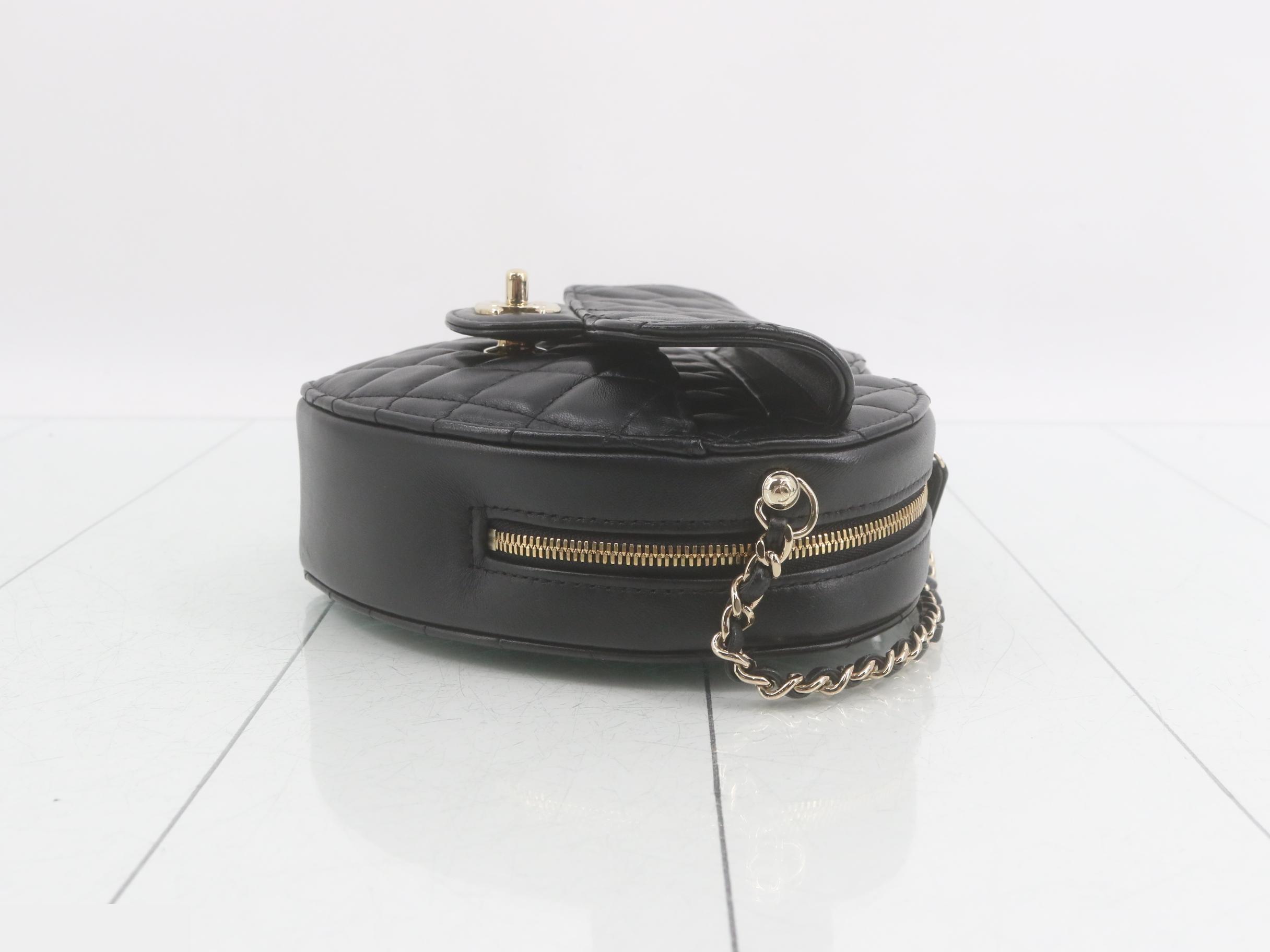 Heart Large Matelassé Shoulder Bag IC — view 3