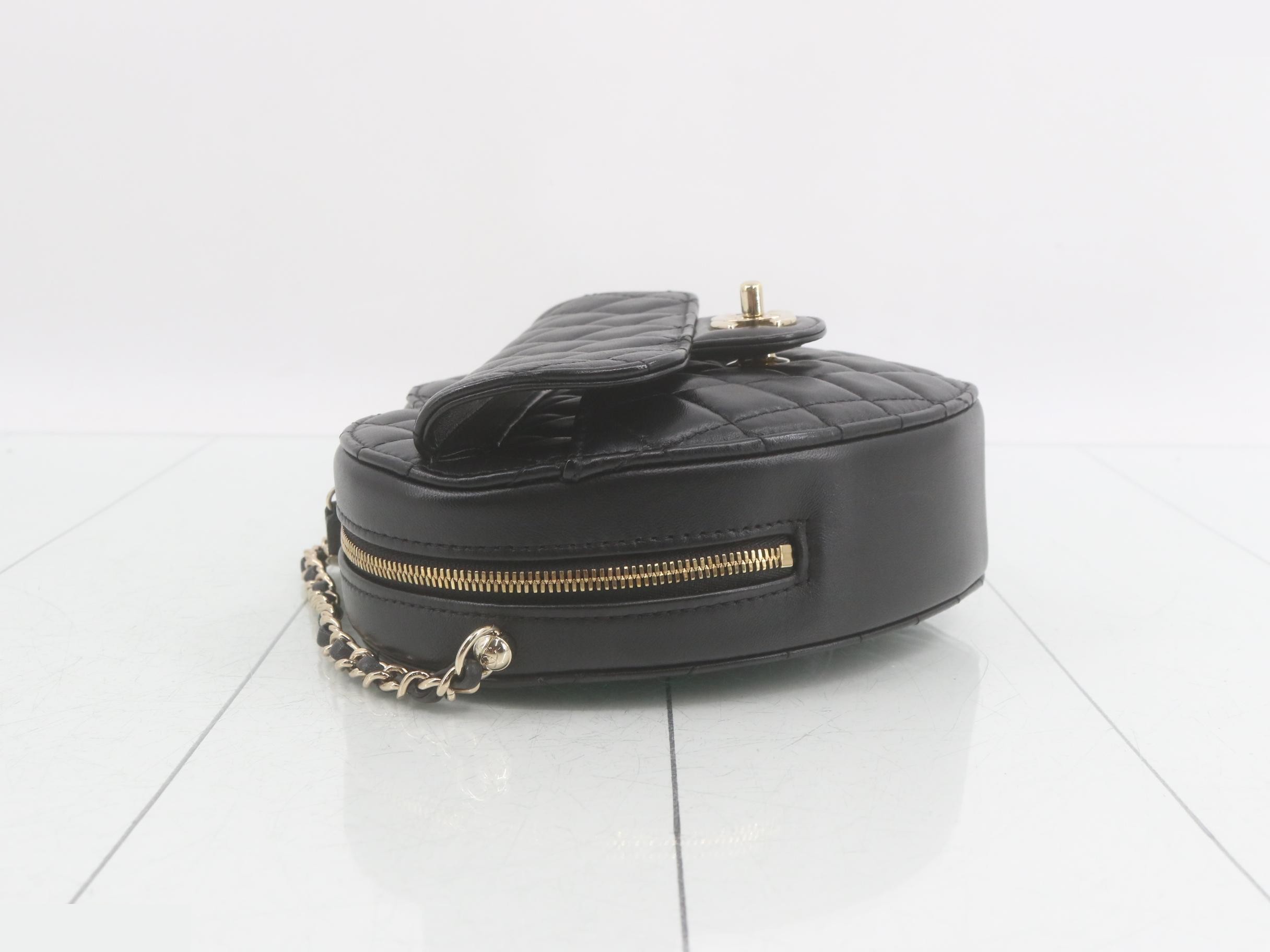 Heart Large Matelassé Shoulder Bag IC — view 4