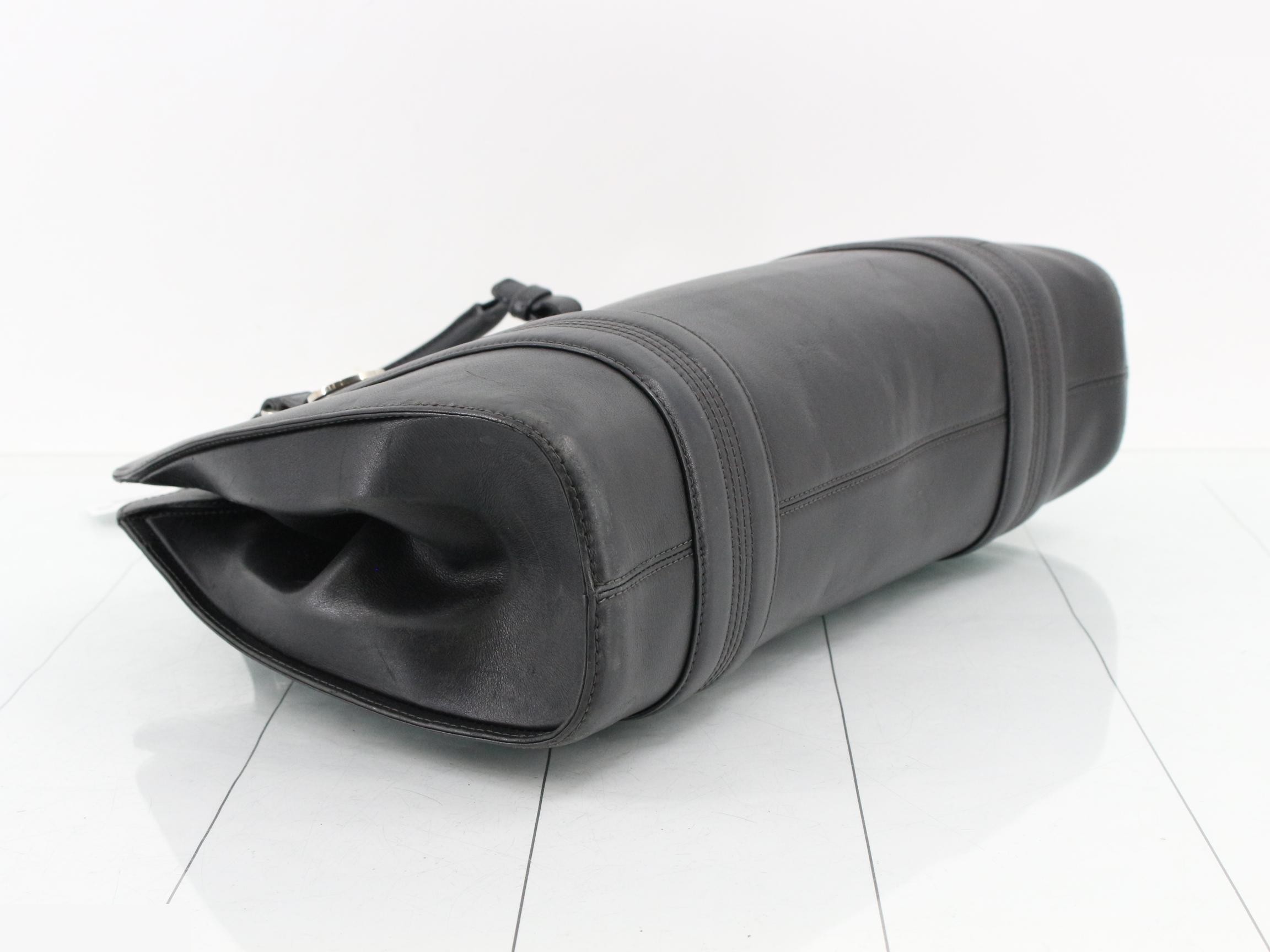Other lines: Bags & Tote Bags - Camosio Anagram - Black — view 5