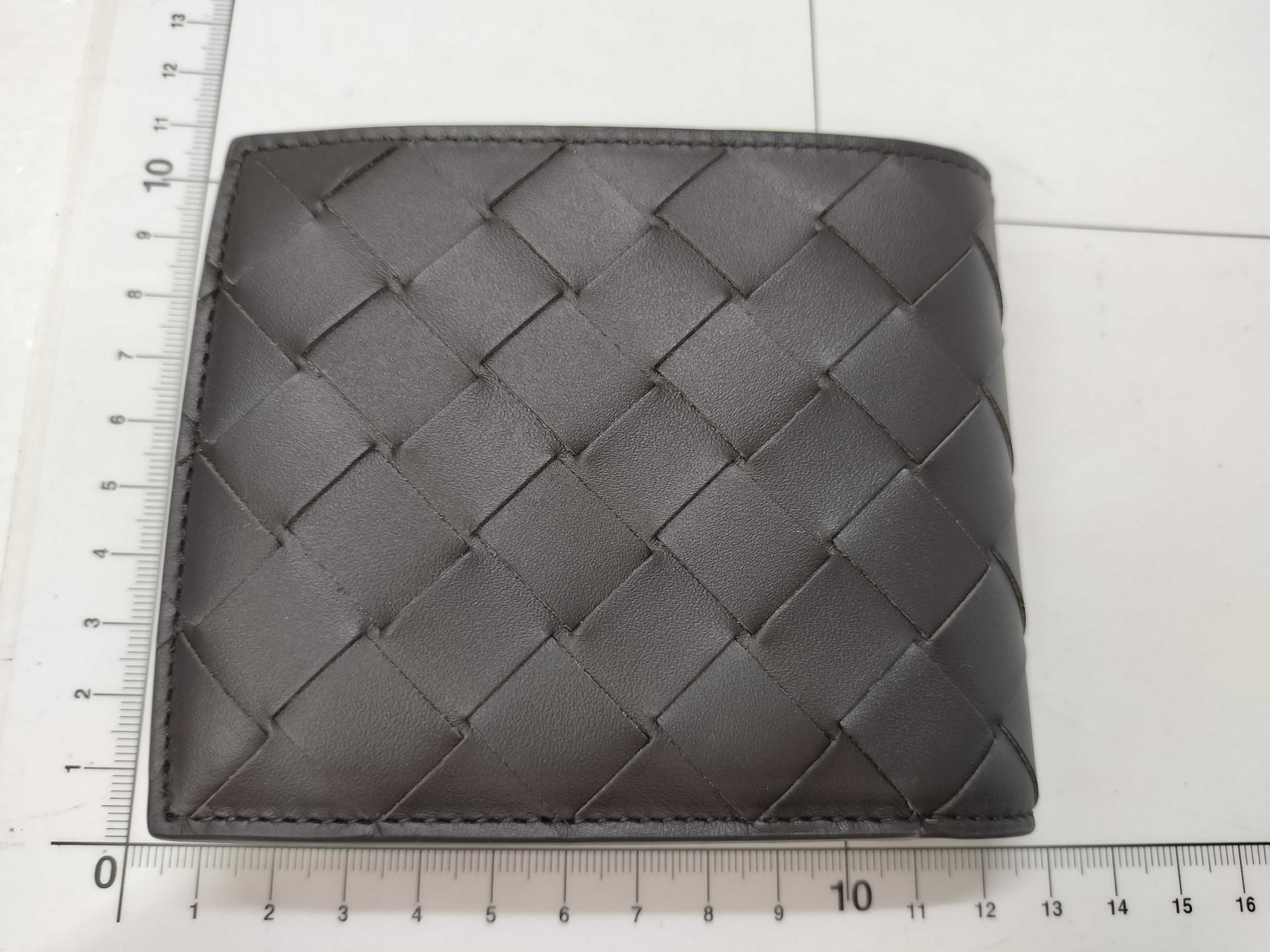 Intrecciato Maxi Leather Bi-fold Wallet in Brown. Includes: Box, Dust Bag. — view 2