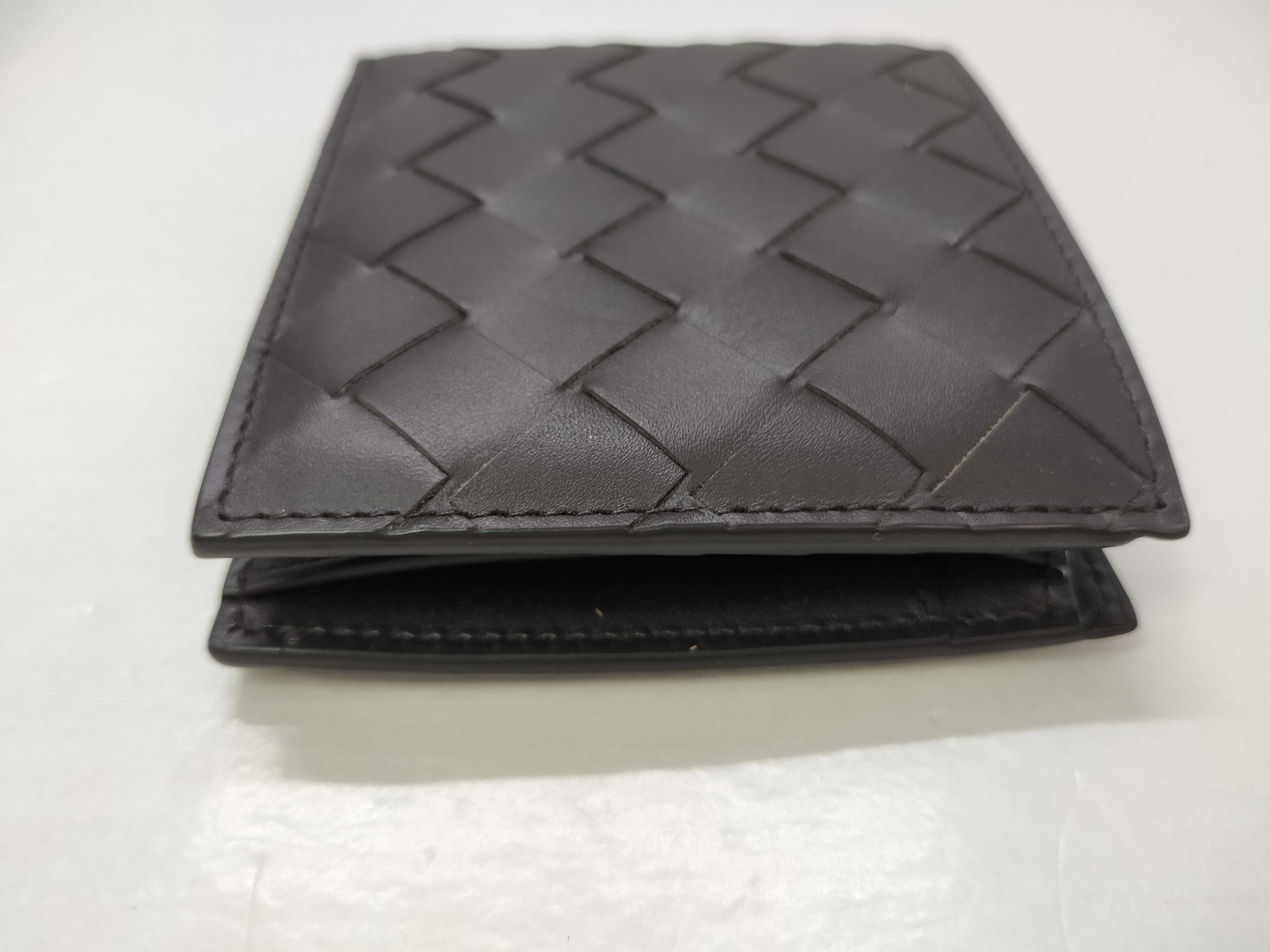 Intrecciato Maxi Leather Bi-fold Wallet in Brown. Includes: Box, Dust Bag. — view 6