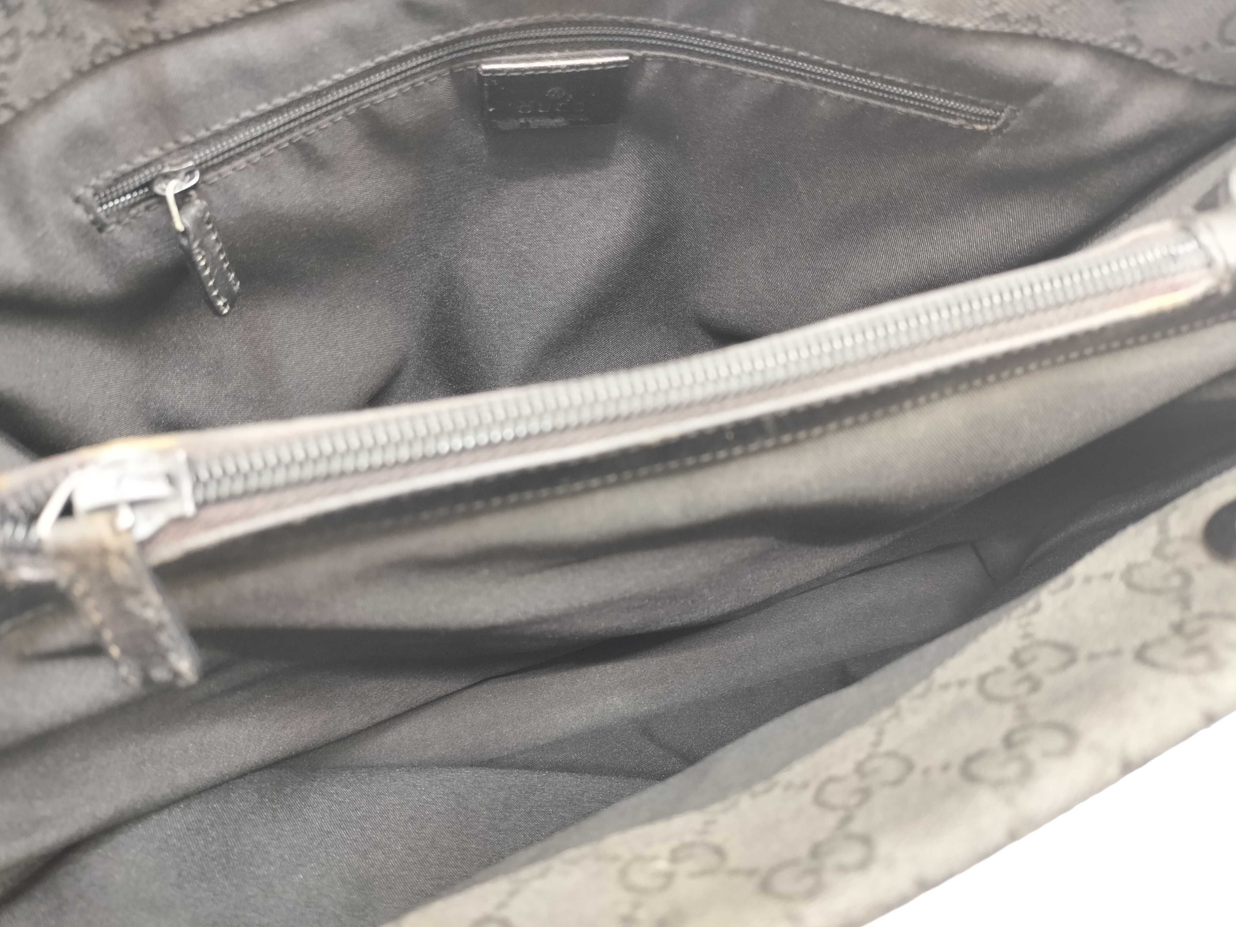 GG Canvas Gucci Bag Handbag — view 9