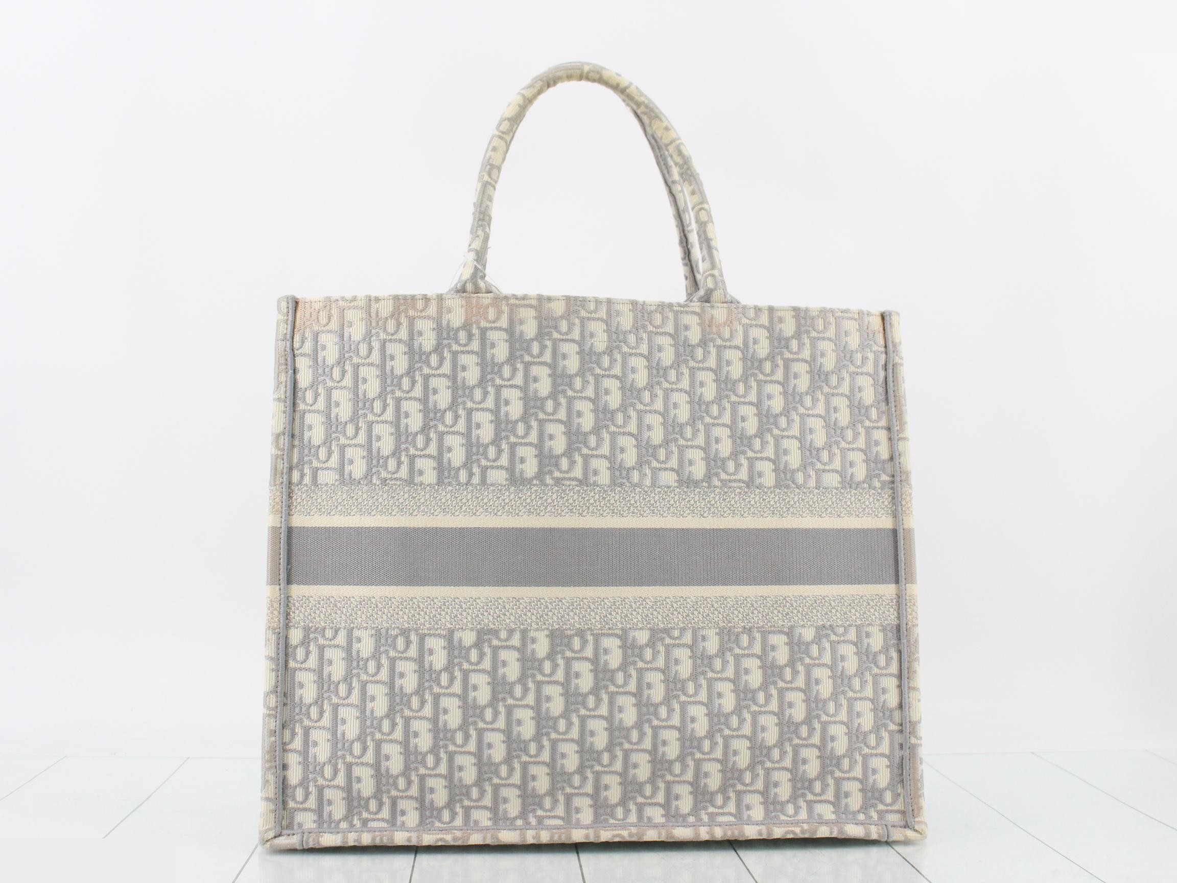 Oblique Book Tote Large — view 2