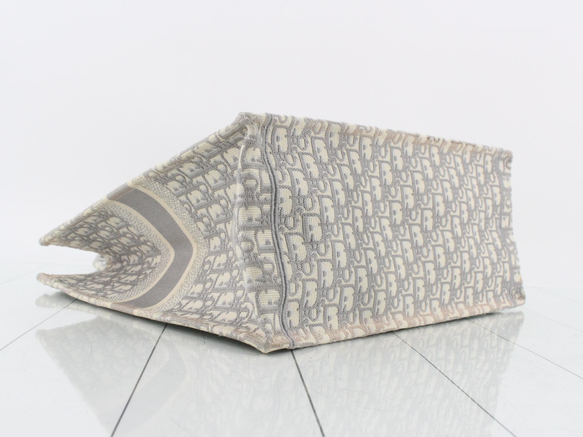 Oblique Book Tote Large — view 5