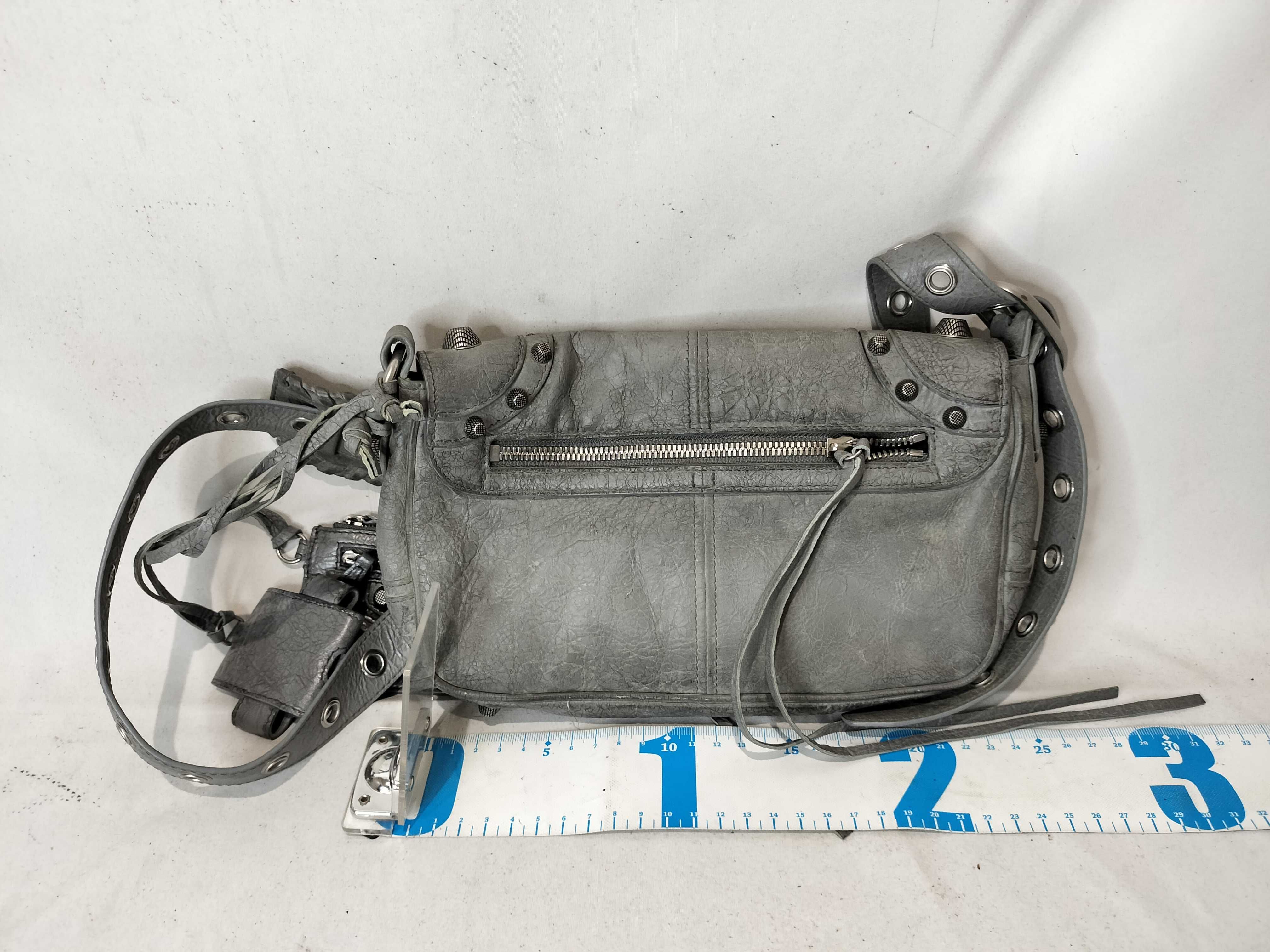 Le Cagole Flap Bag XS (Balenciaga Le Cagole Shoulder Bag) — view 2