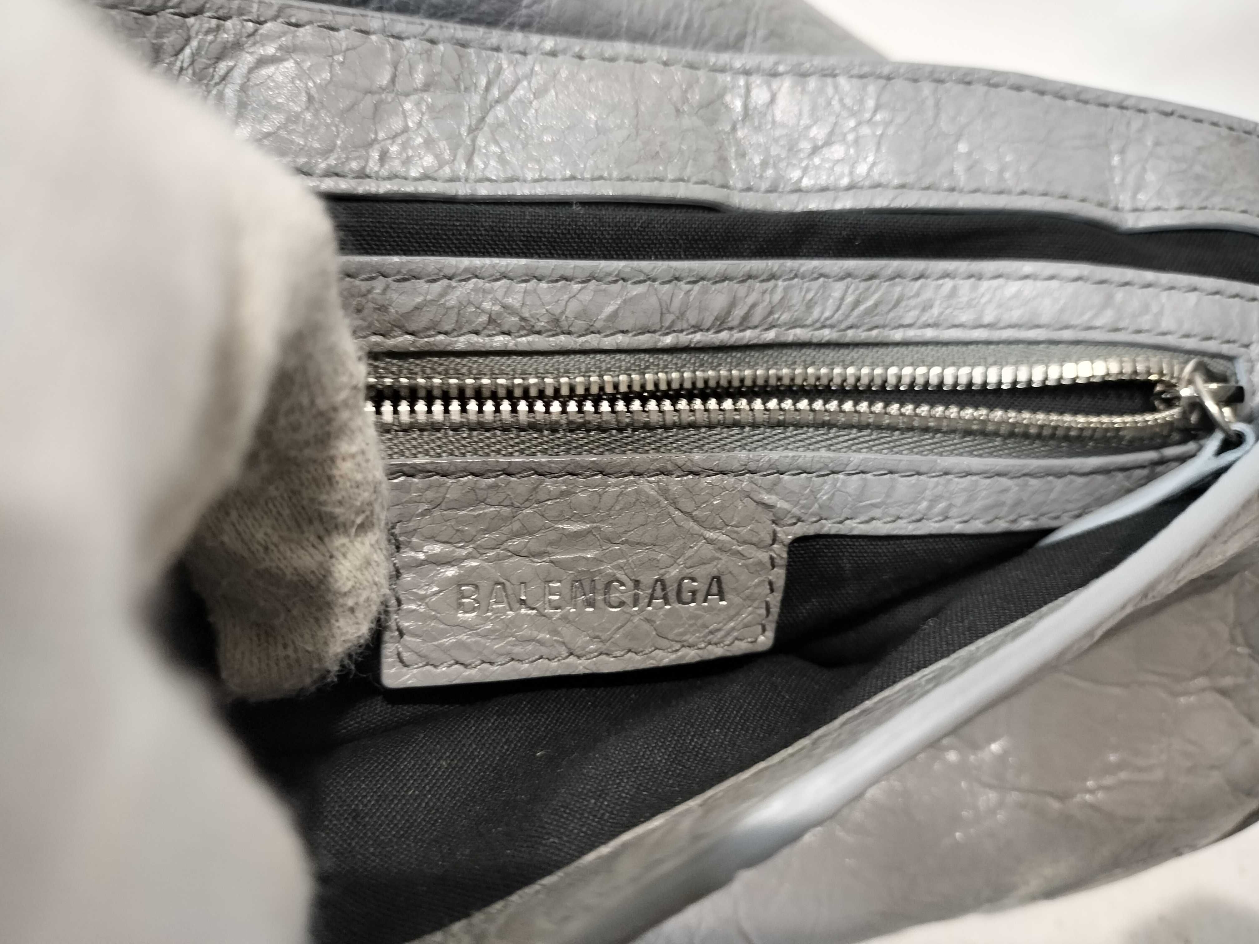 Le Cagole Flap Bag XS (Balenciaga Le Cagole Shoulder Bag) — view 11