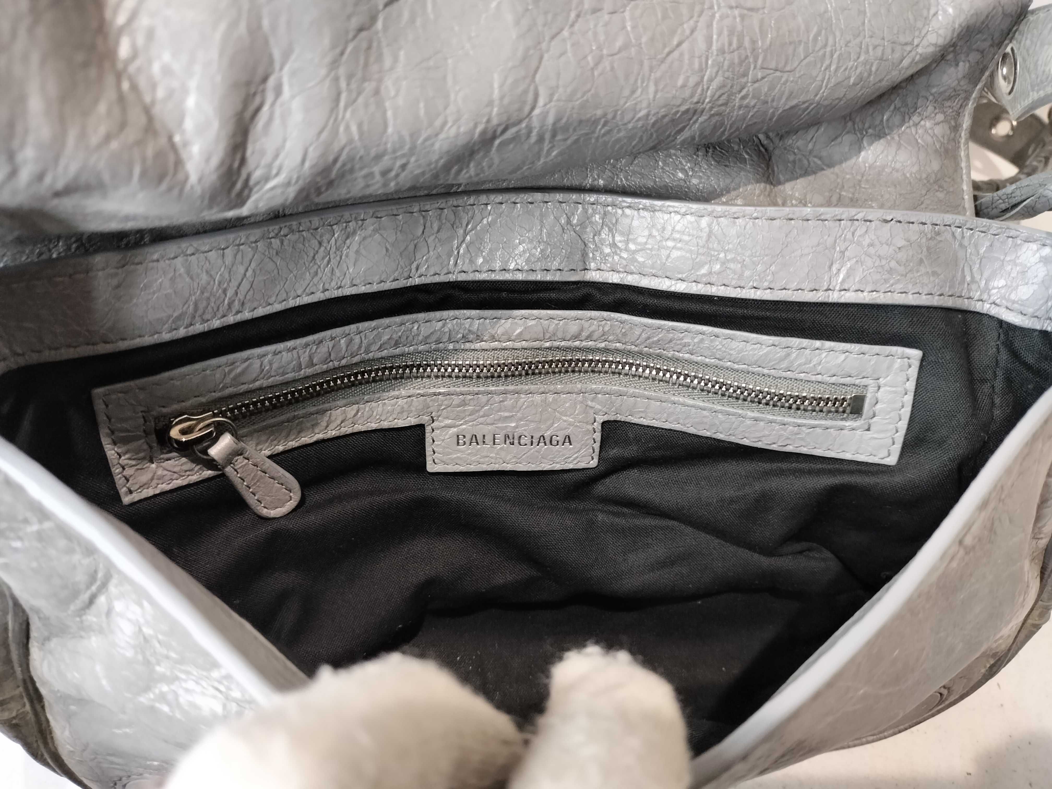 Le Cagole Flap Bag XS (Balenciaga Le Cagole Shoulder Bag) — view 9