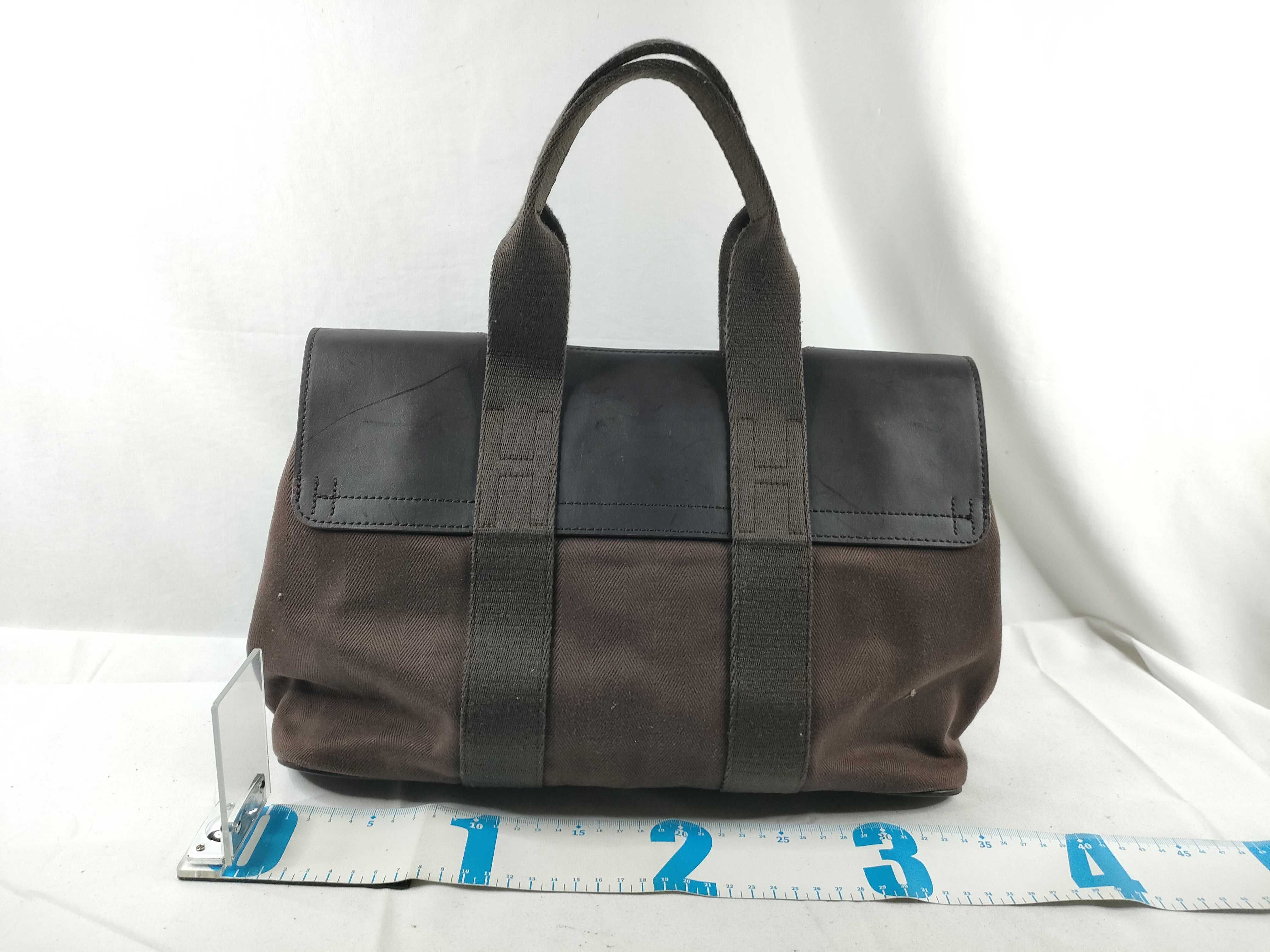 Valparaiso MM Tote Bag with Pouch — view 2