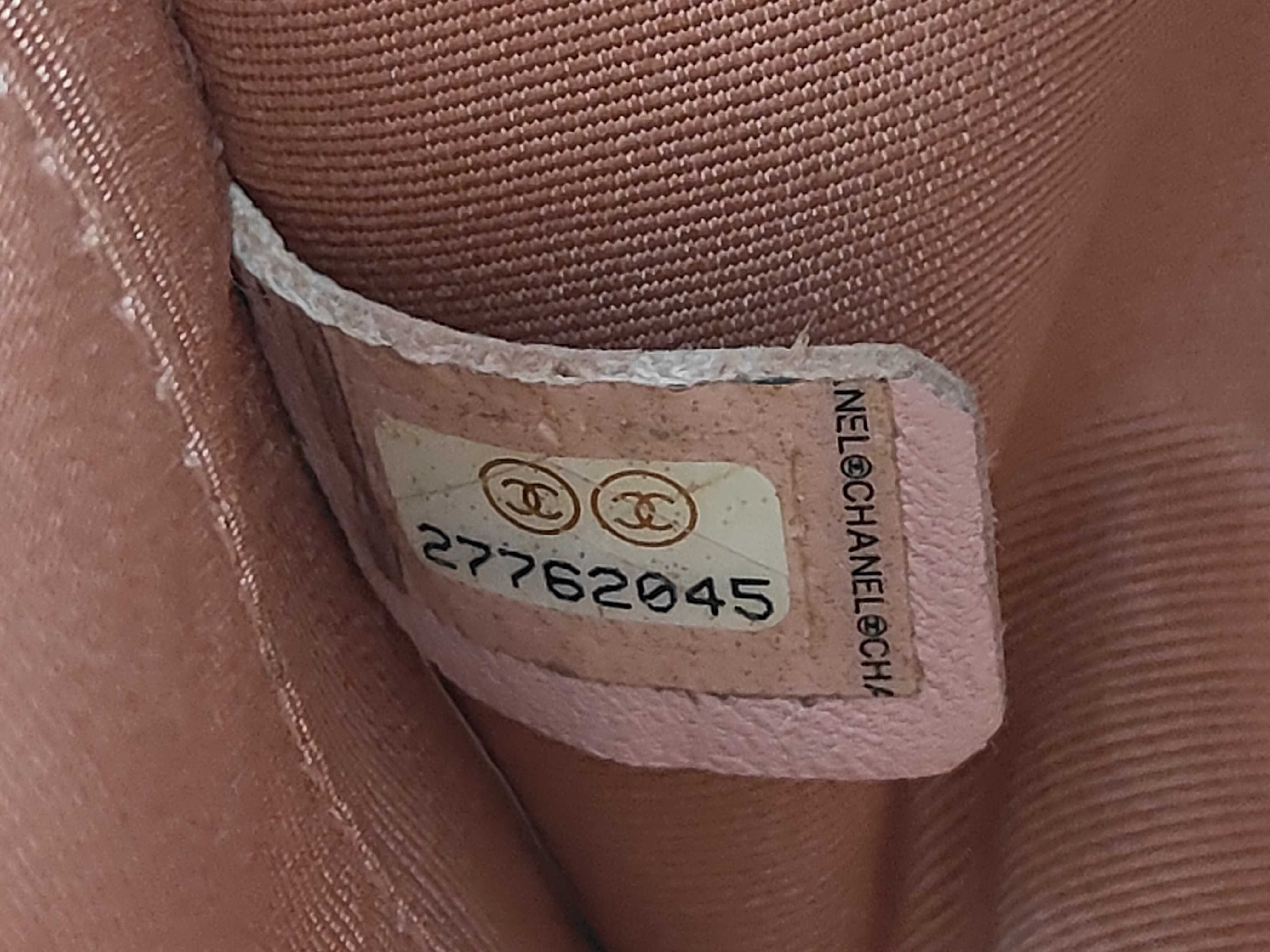Matelasse Pearl Pink Chain Shoulder Bag — view 11