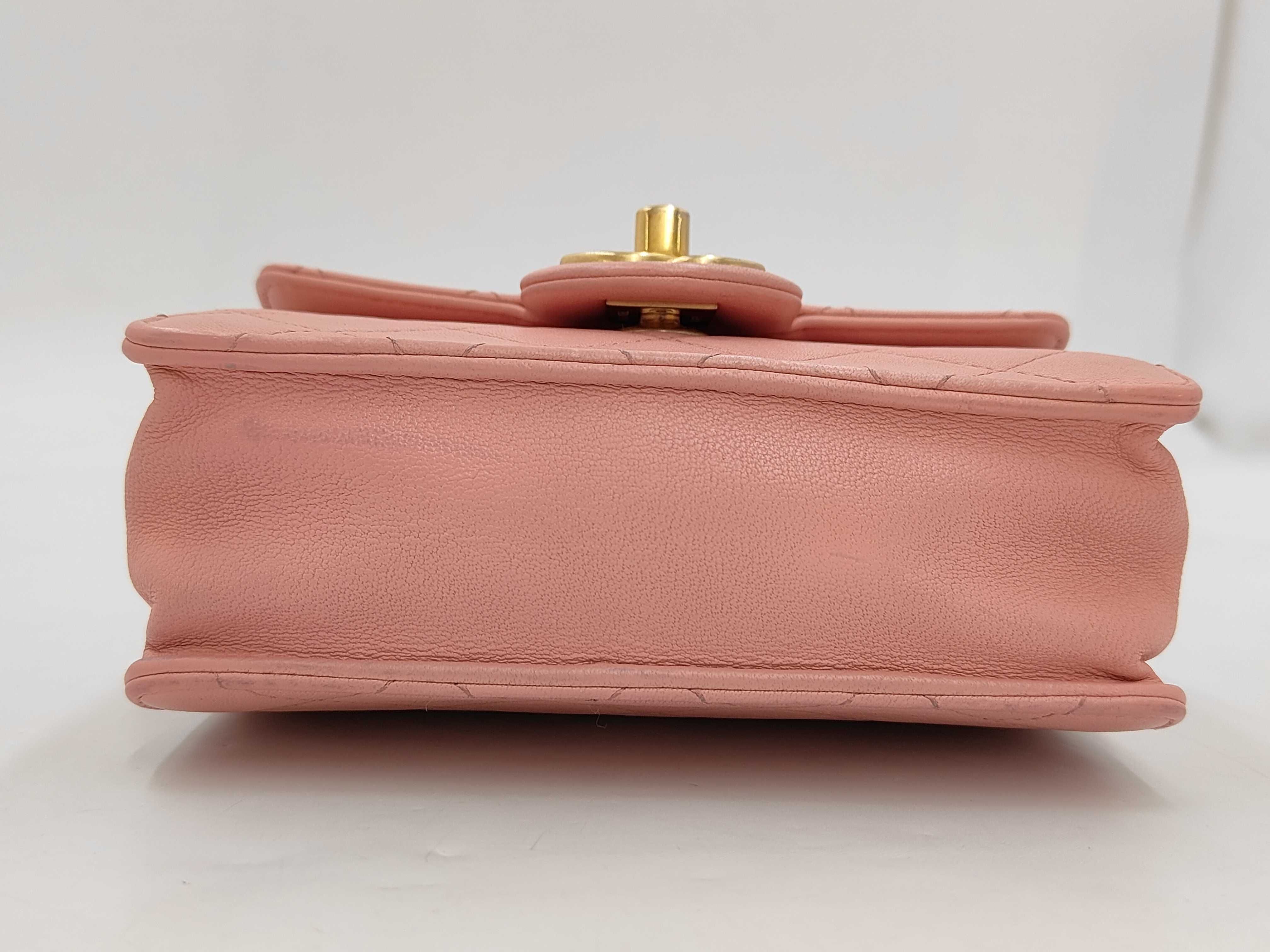 Matelasse Pearl Pink Chain Shoulder Bag — view 3