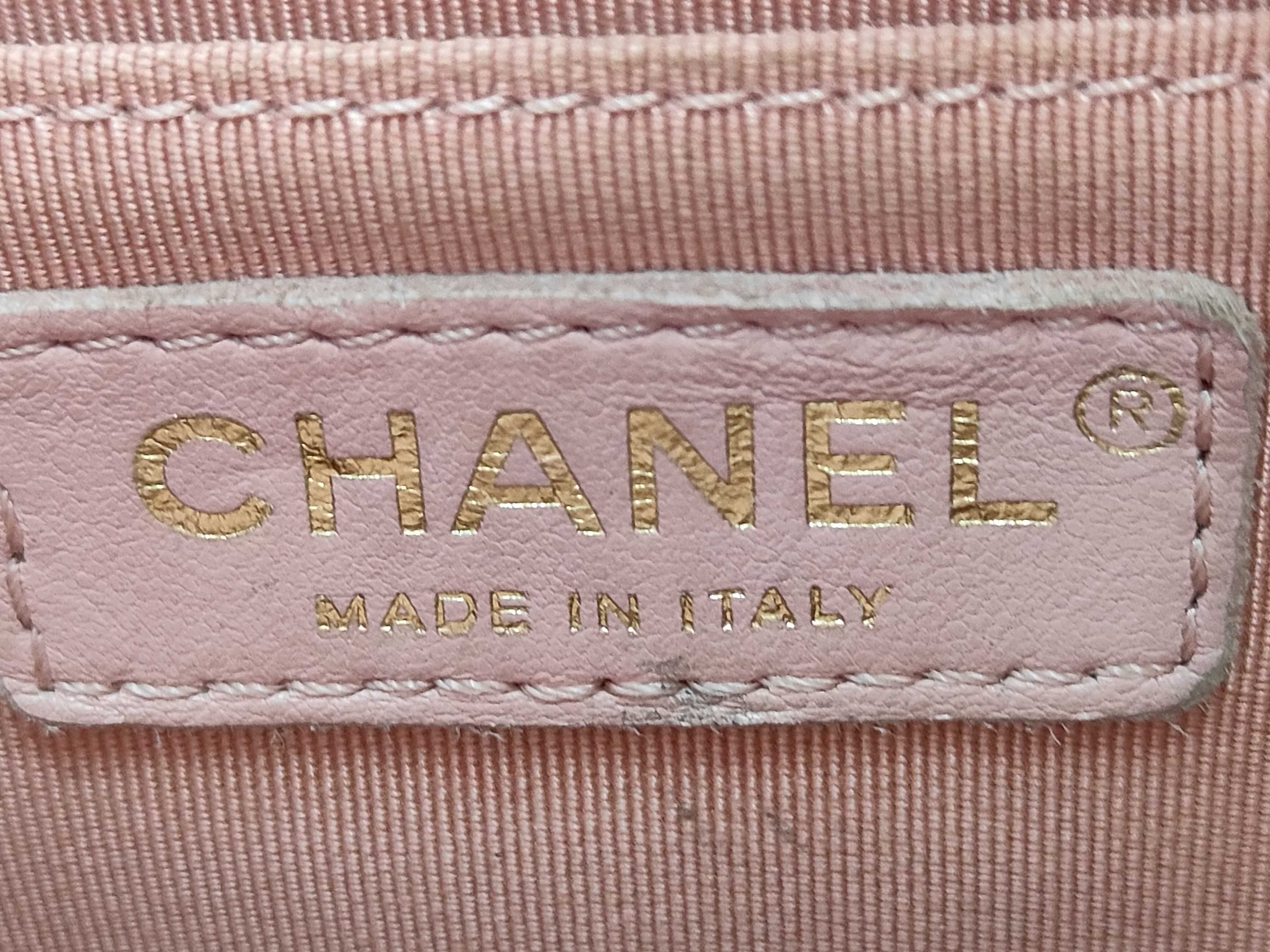 Matelasse Pearl Pink Chain Shoulder Bag — view 10