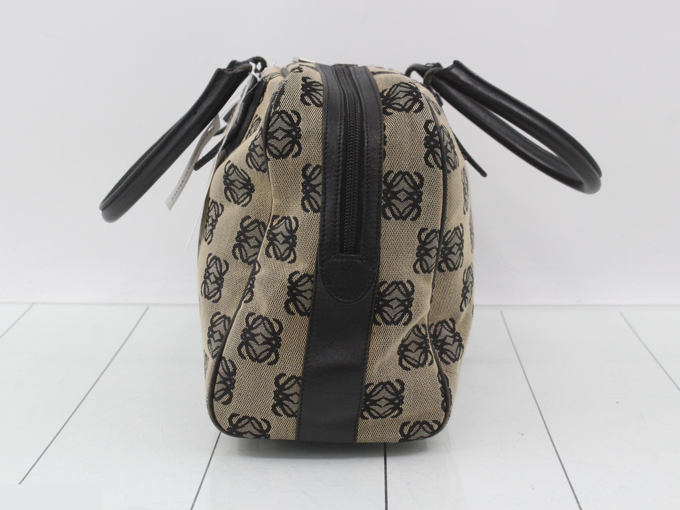 handbag — view 3