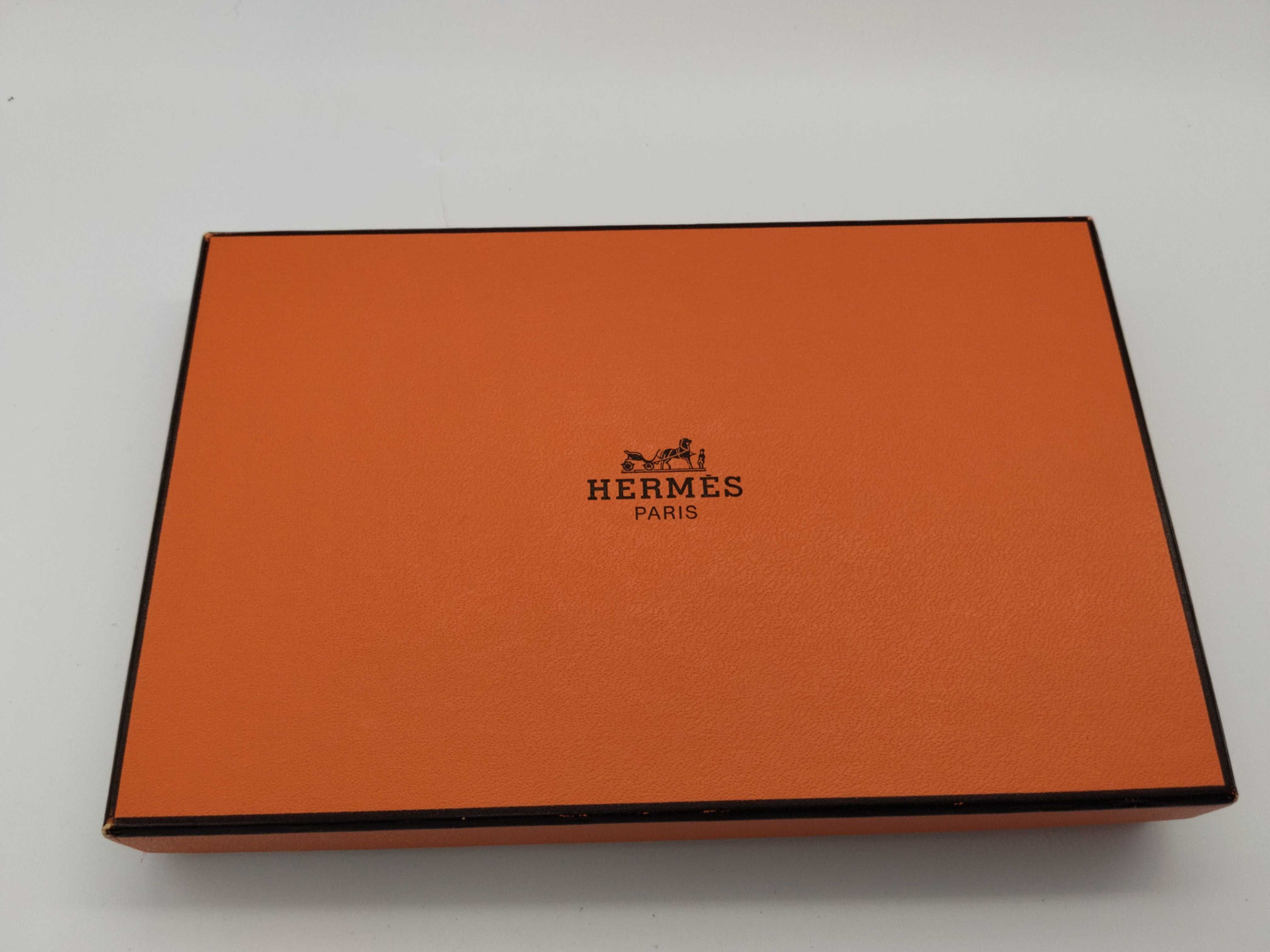 Bearn Soufflé E stamp Epsom leather wallet 32 — view 14