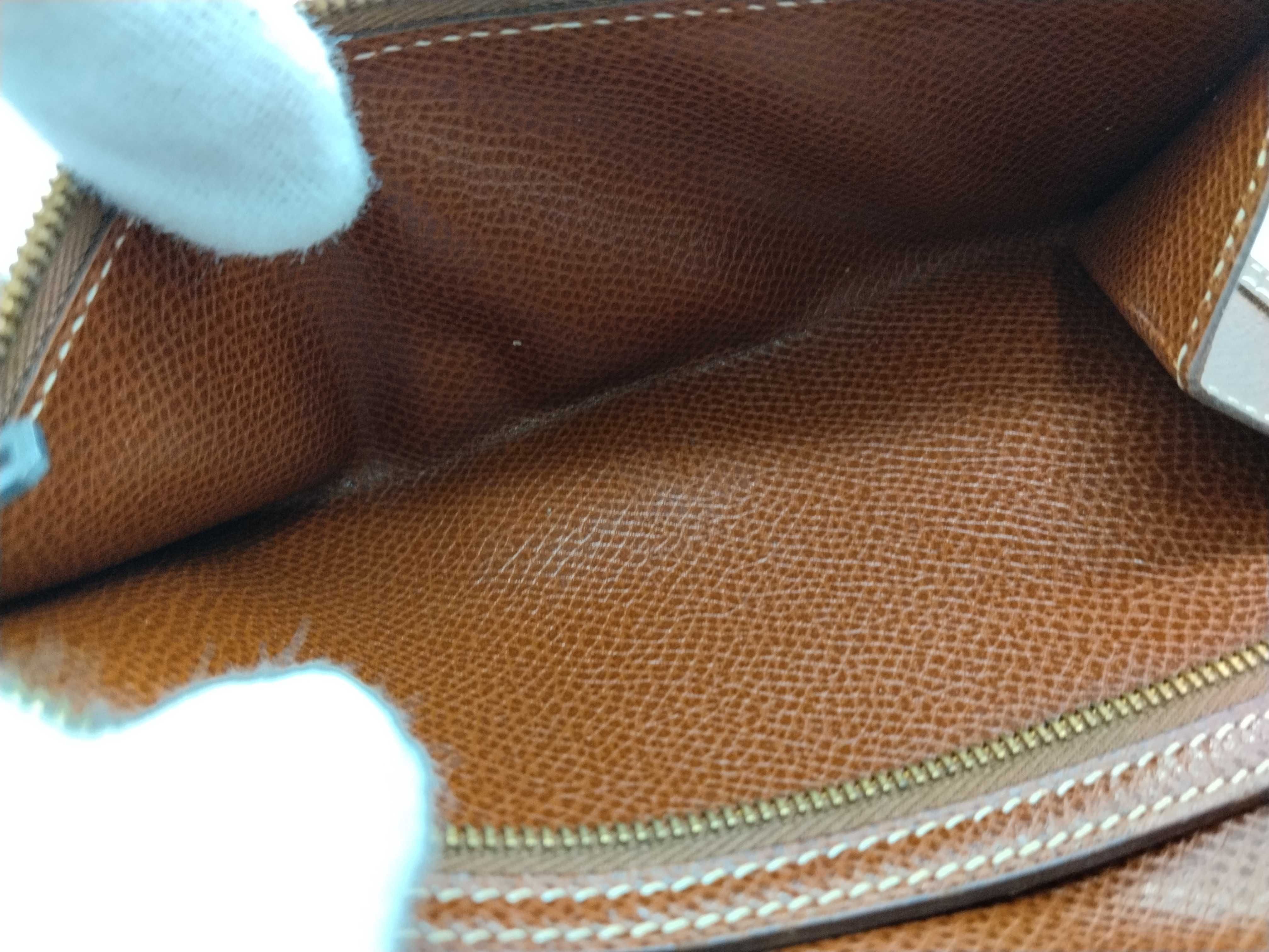Bearn Soufflé E stamp Epsom leather wallet 32 — view 10