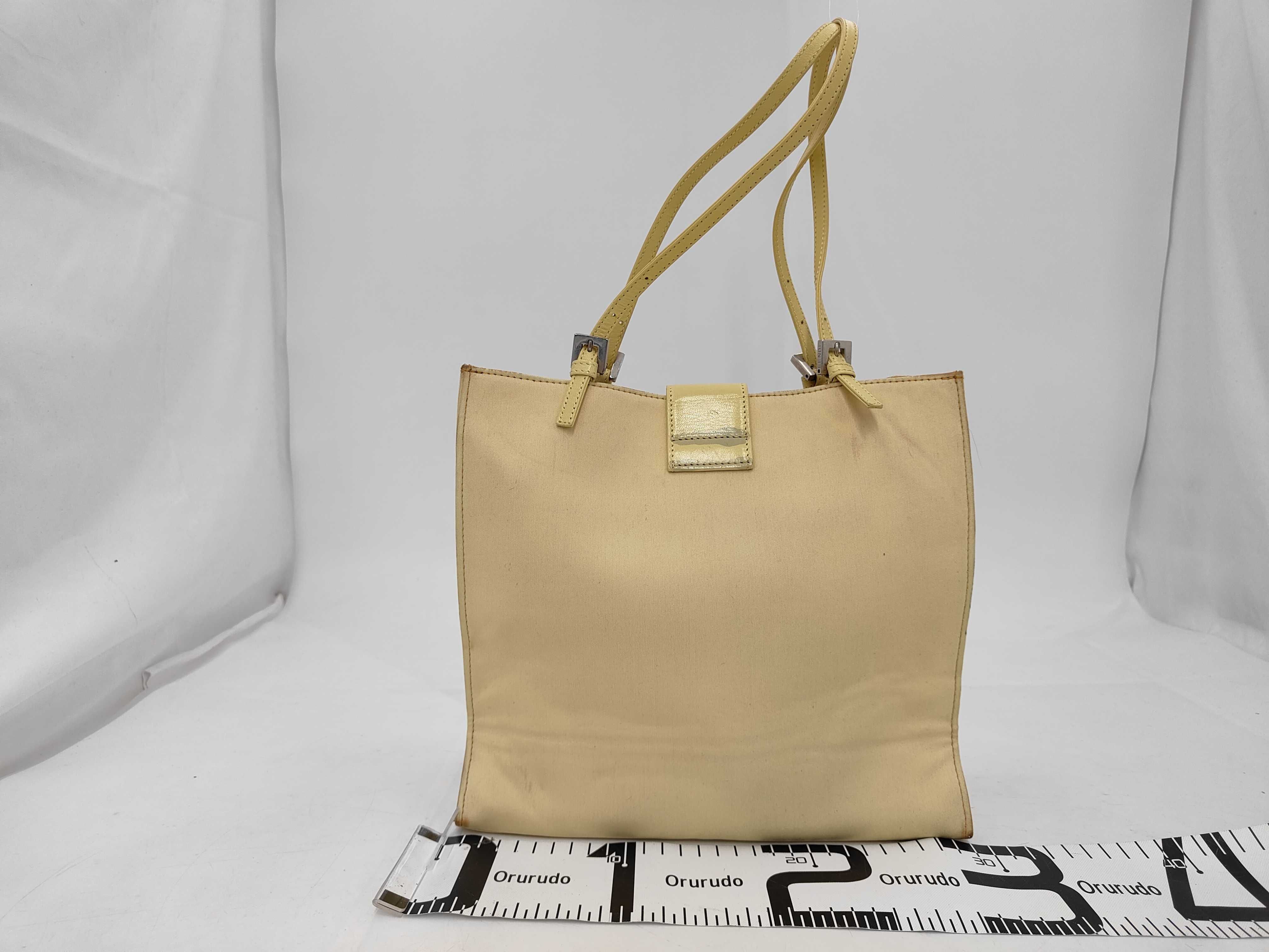 FF logo hardware leather handbag — view 2