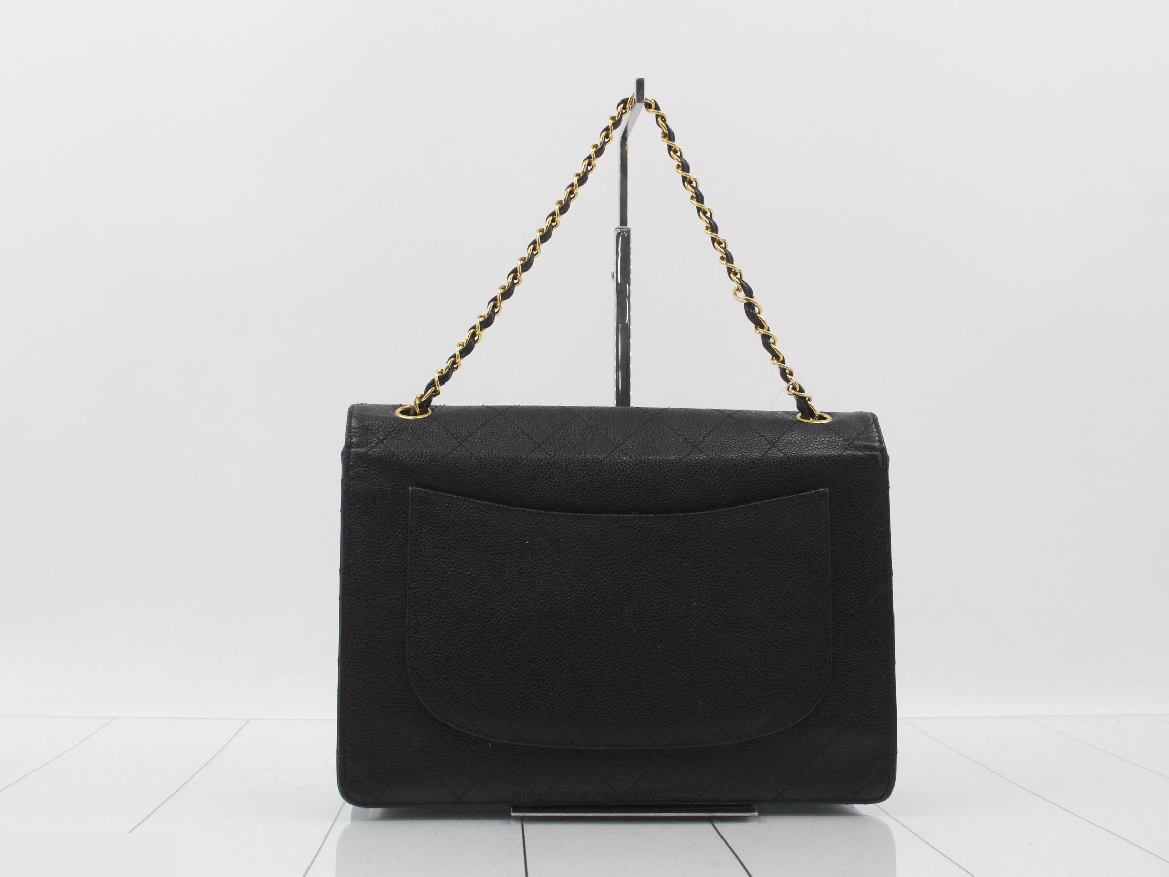 Matelassé caviar leather chain shoulder bag, model number 5. — view 2