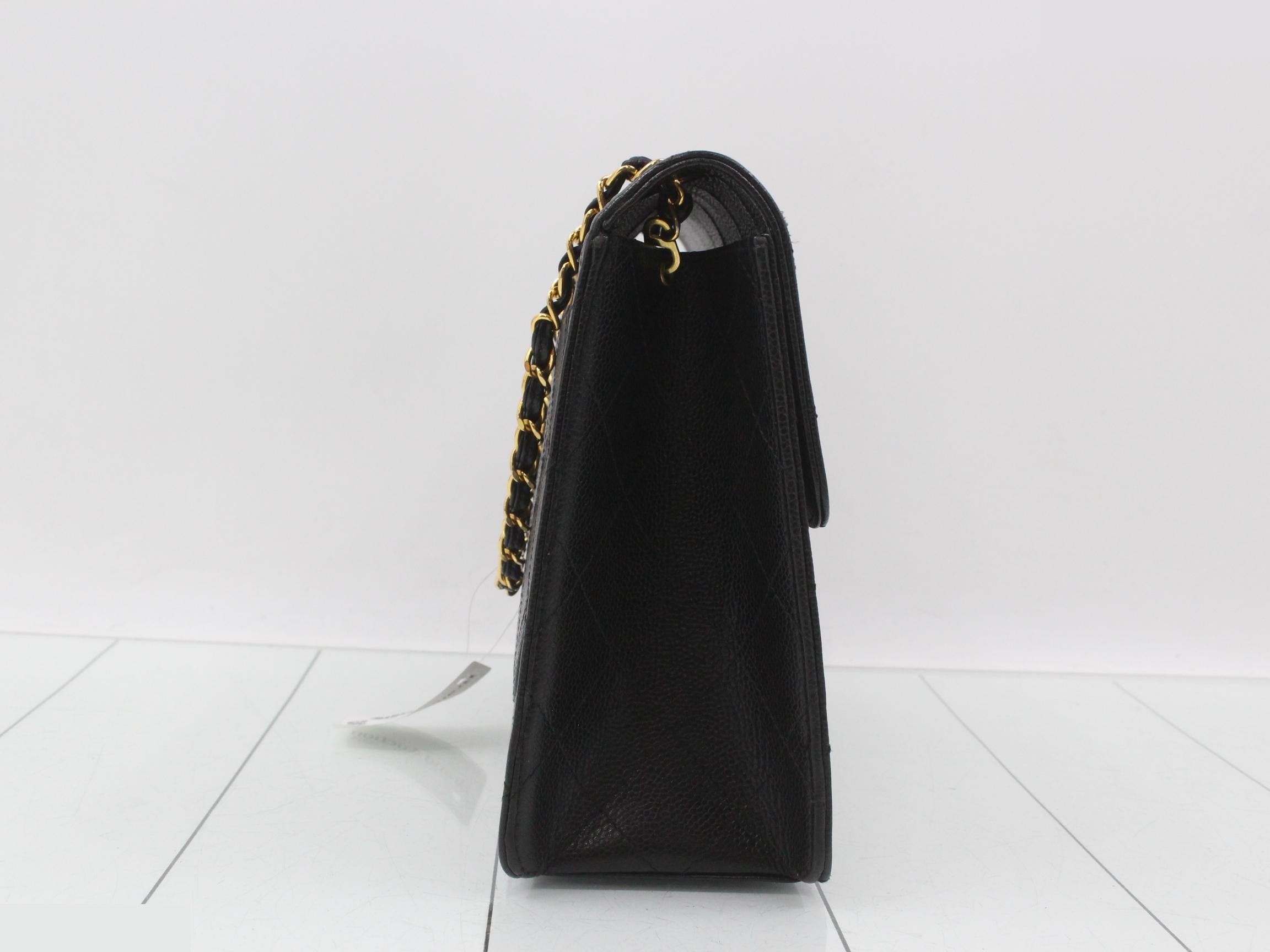 Matelassé caviar leather chain shoulder bag, model number 5. — view 4