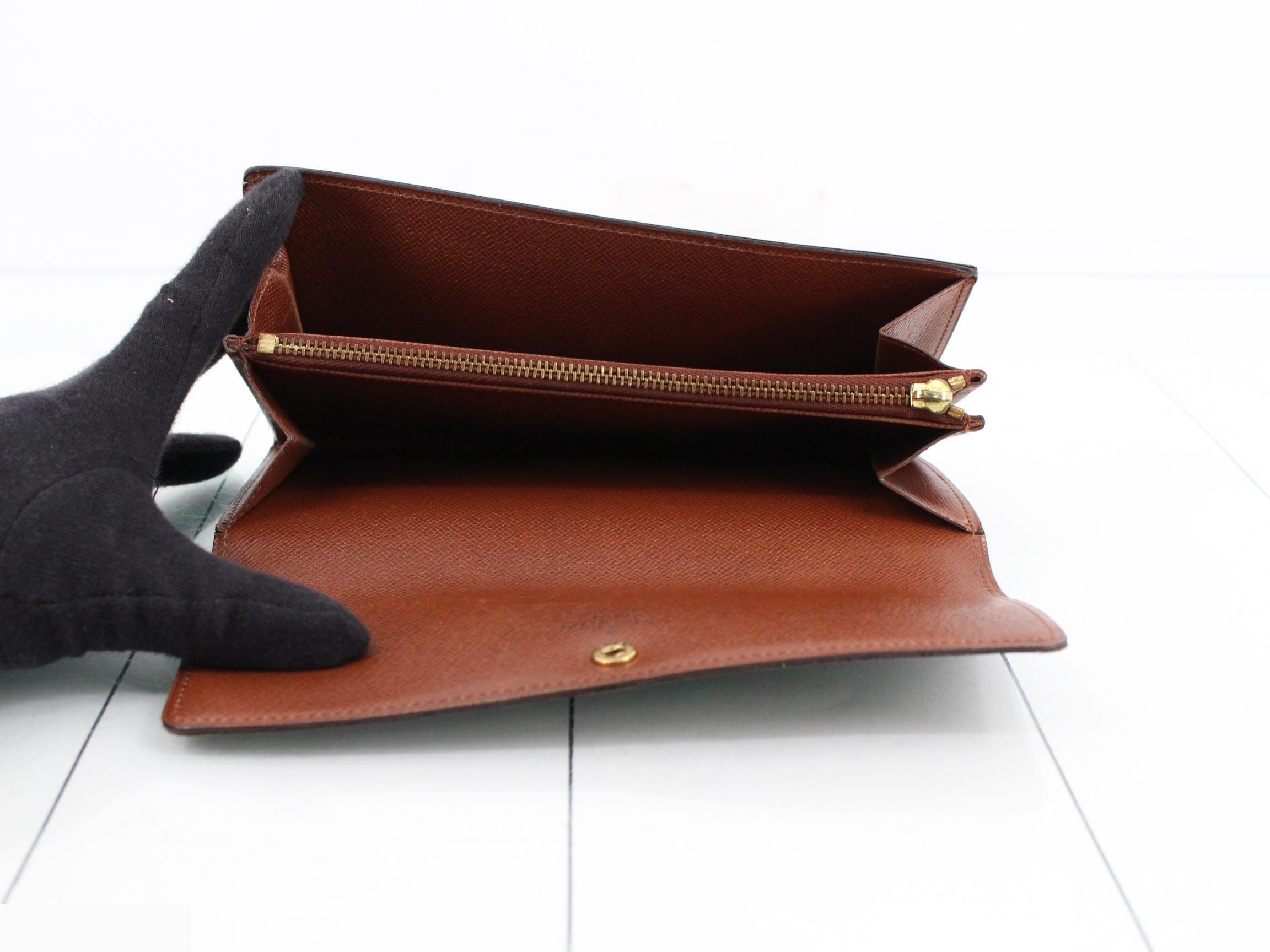 Monogram Pochette Portemonnaie Credit Bi-fold Long Wallet — view 4