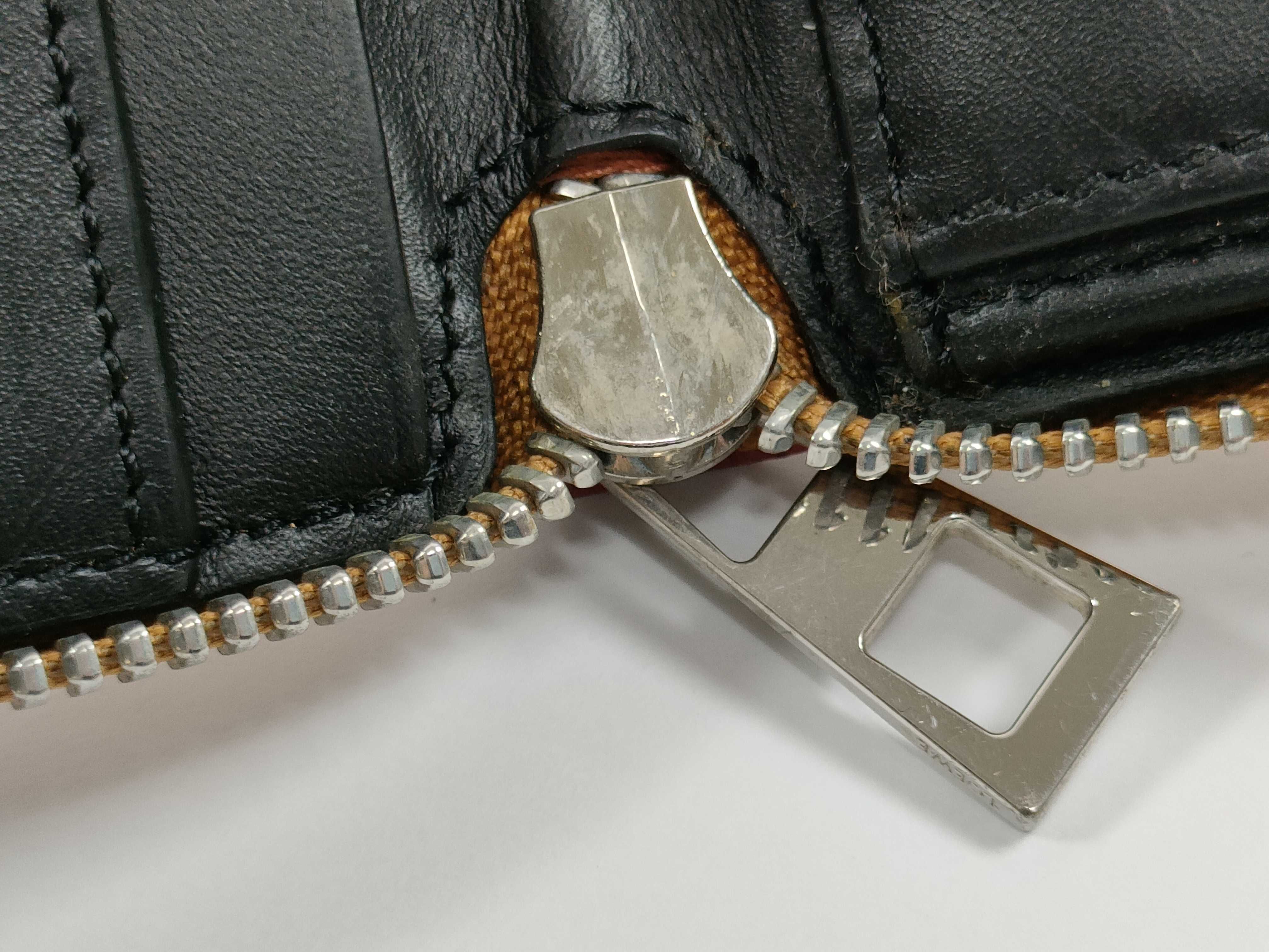 round zipper long wallet — view 11