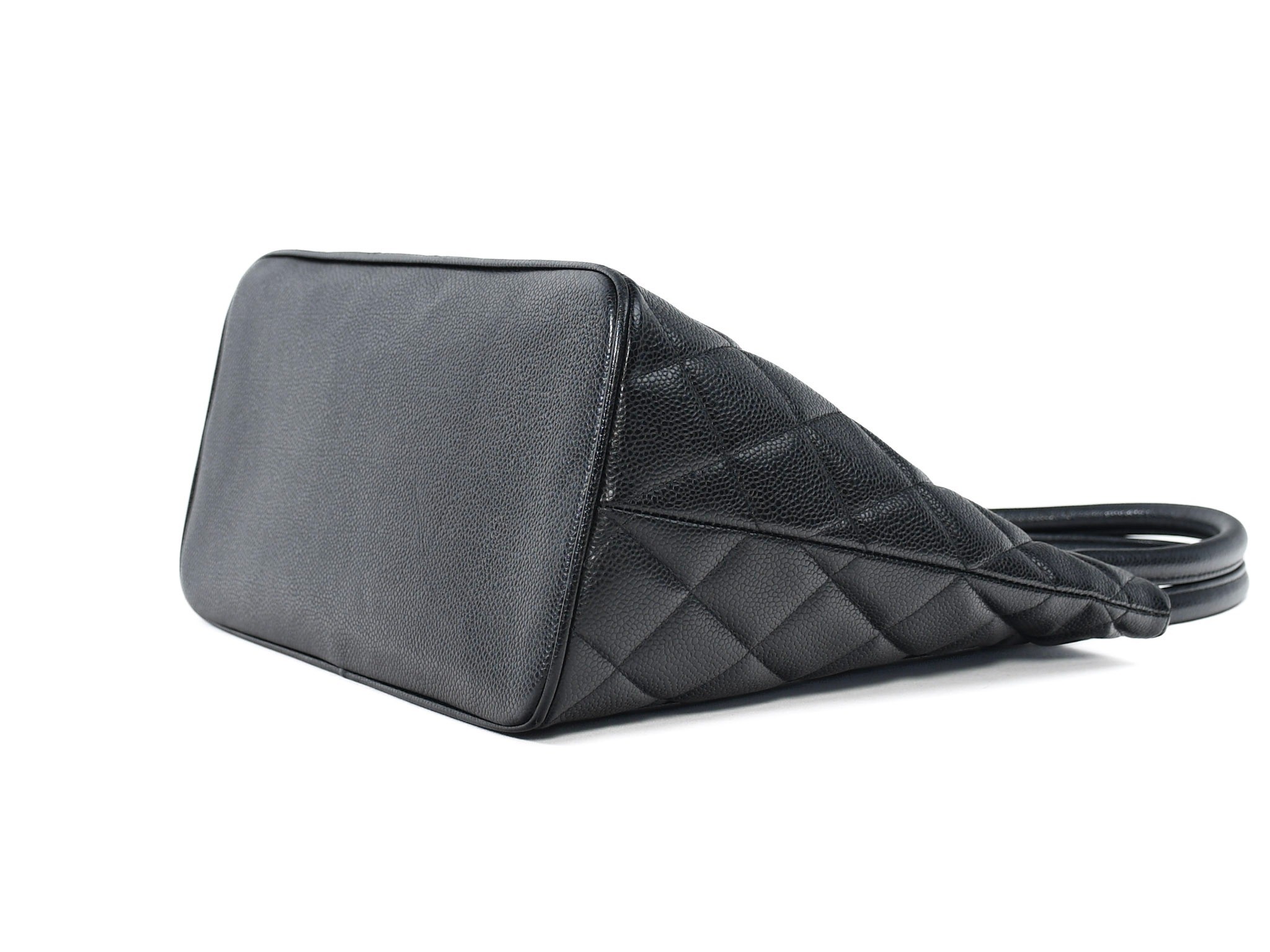 Reissue tote bag, caviar leather, serial number 10s, silver hardware. — view 8