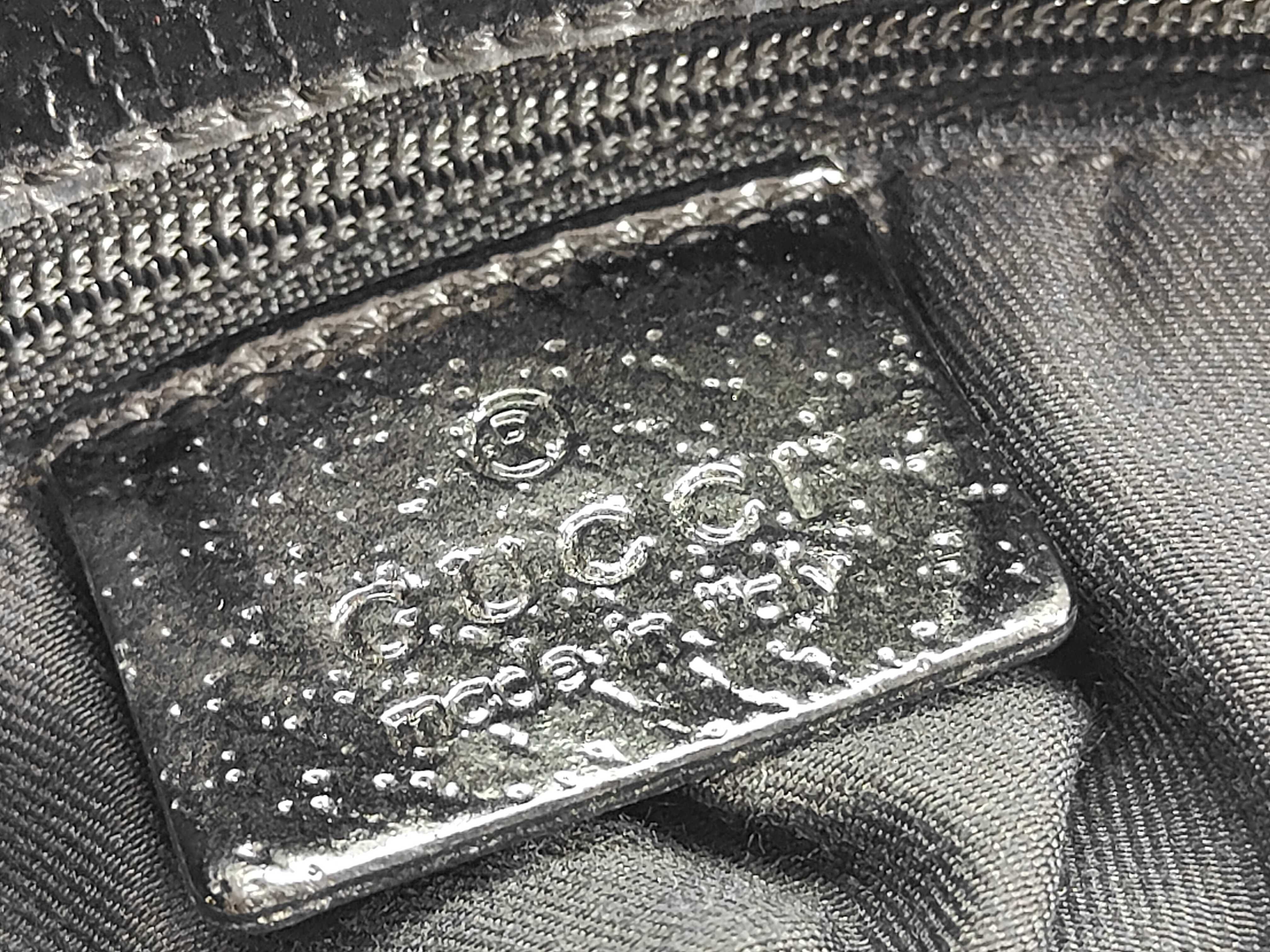GG Canvas Gucci Tote Bag — view 11