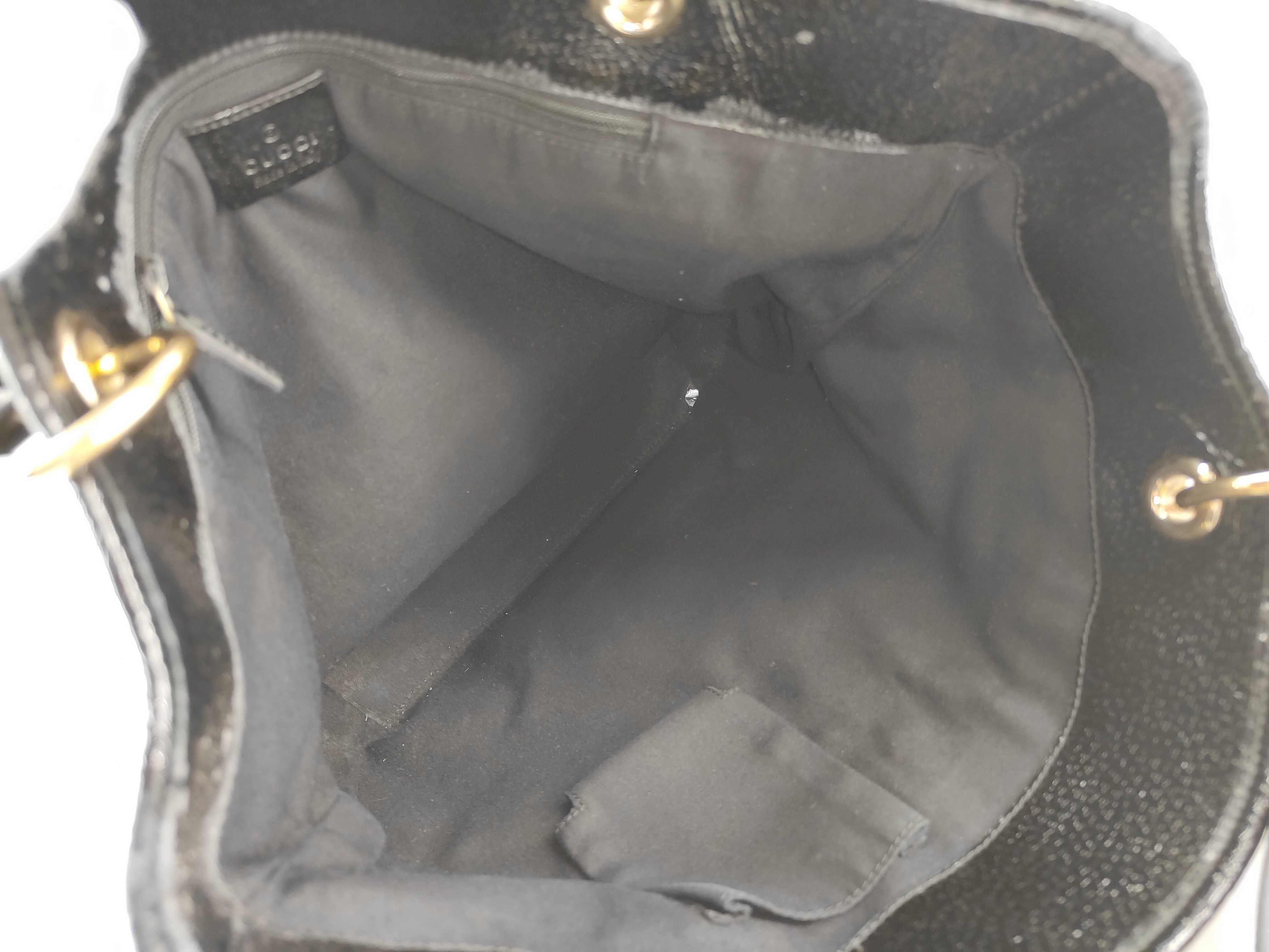 GG Canvas Gucci Tote Bag — view 10