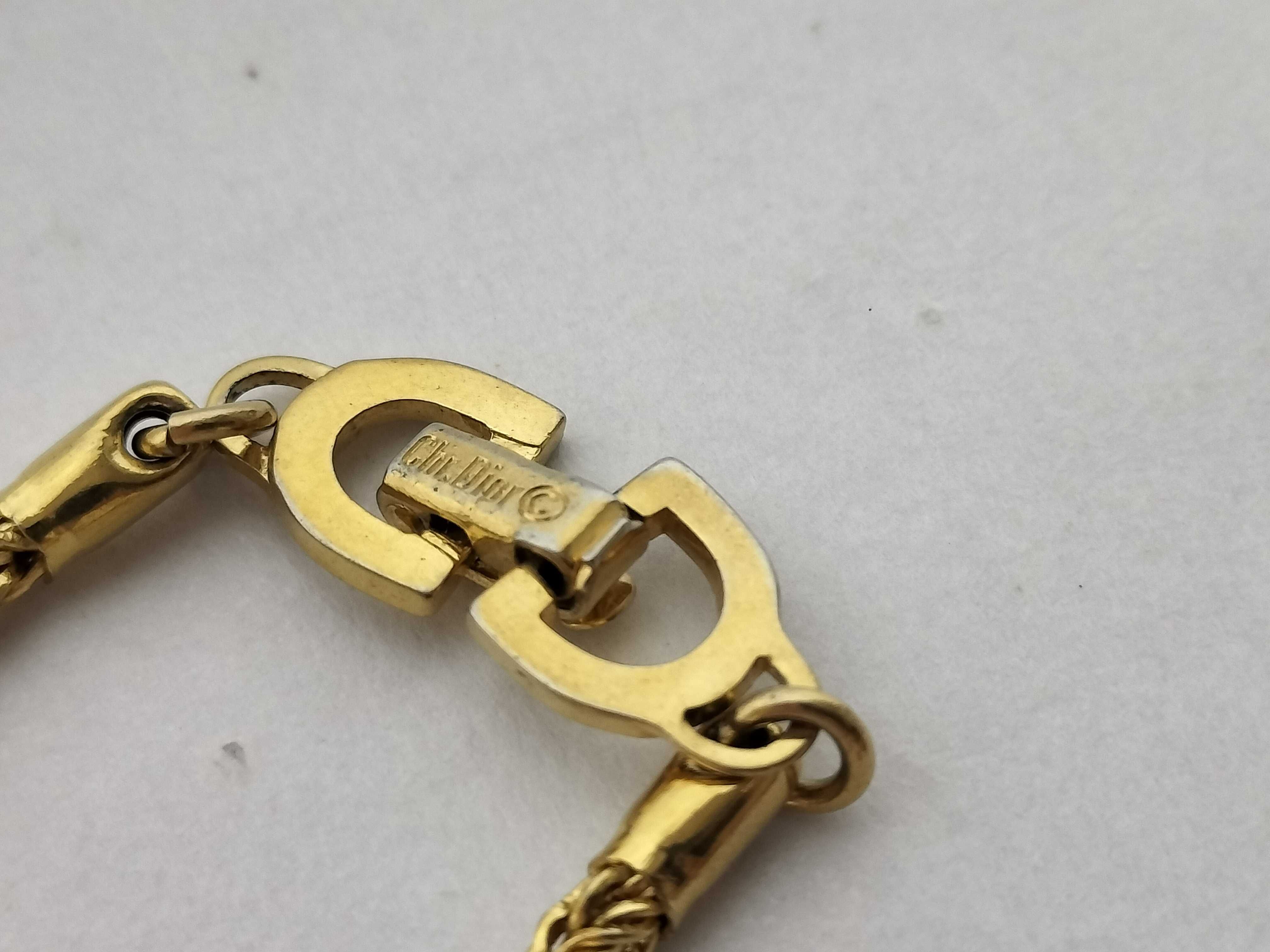 necklace — view 4